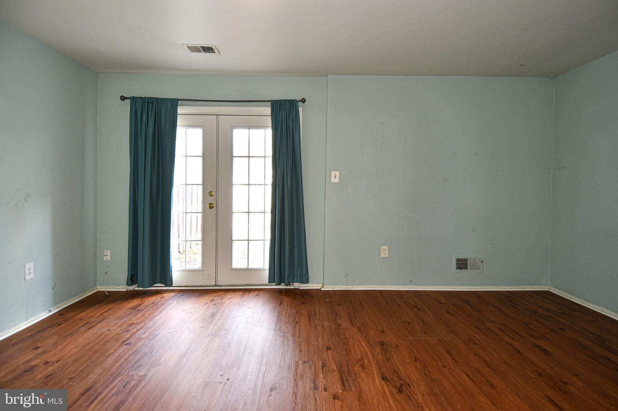 DALE CITY - Residential