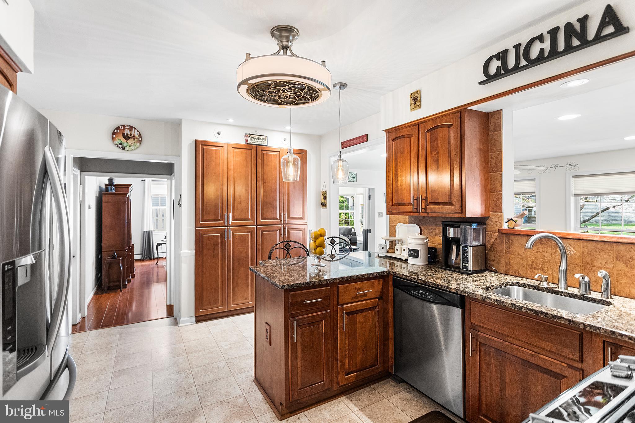 CAMELOT ESTS - Residential