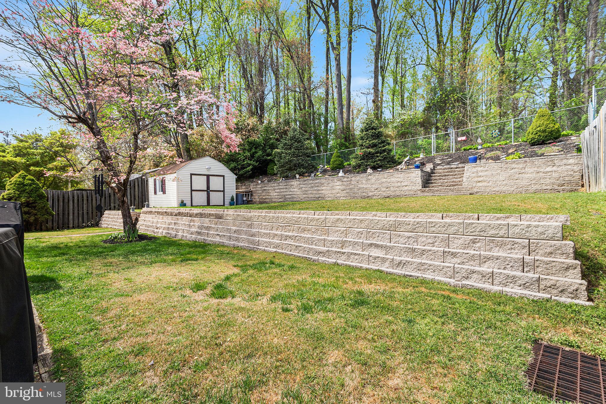 CAMELOT ESTS - Residential