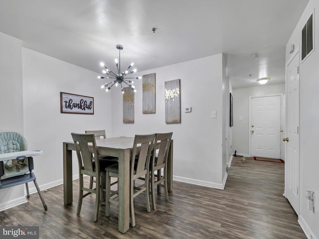 KINGS POINT - Residential