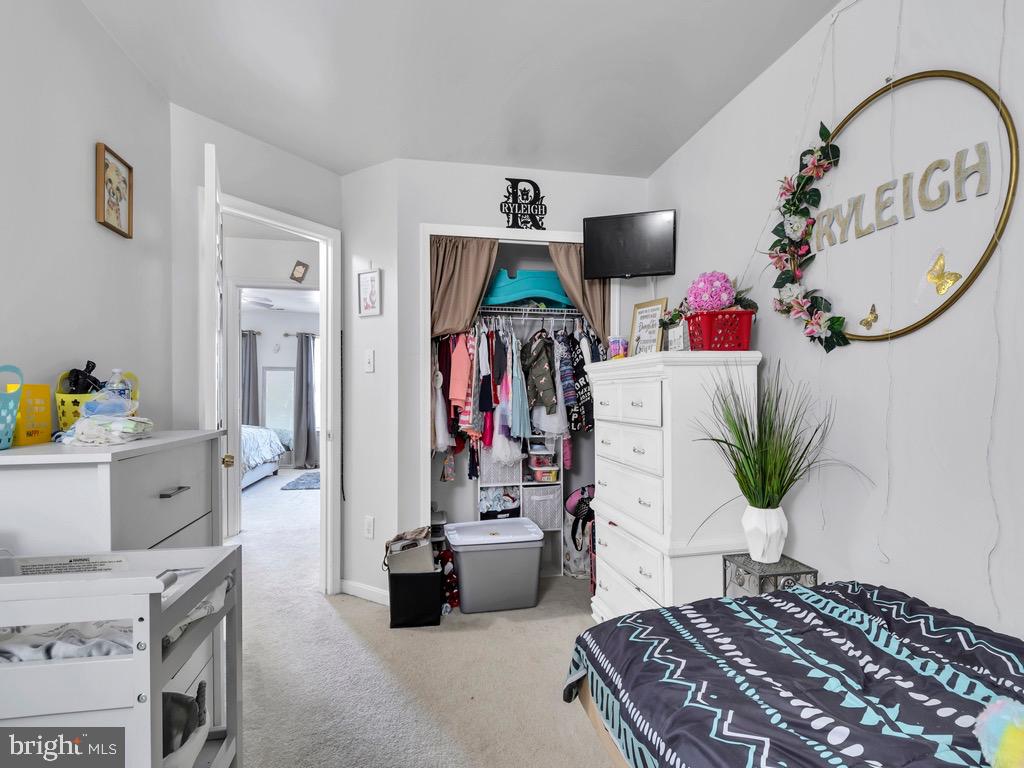 KINGS POINT - Residential