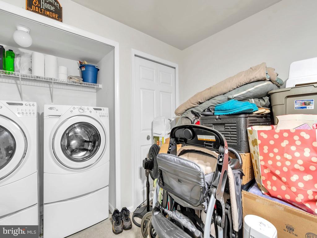 KINGS POINT - Residential