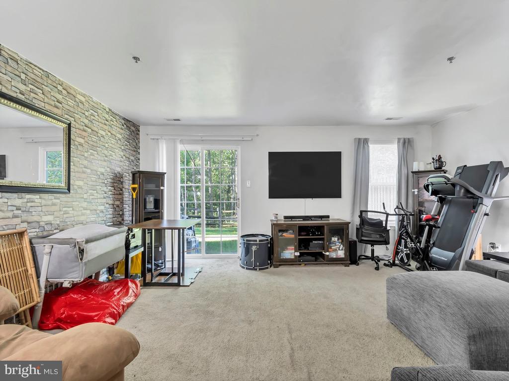 KINGS POINT - Residential