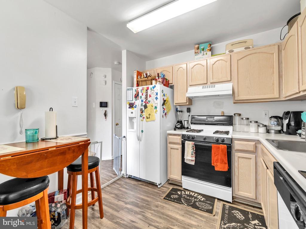 KINGS POINT - Residential