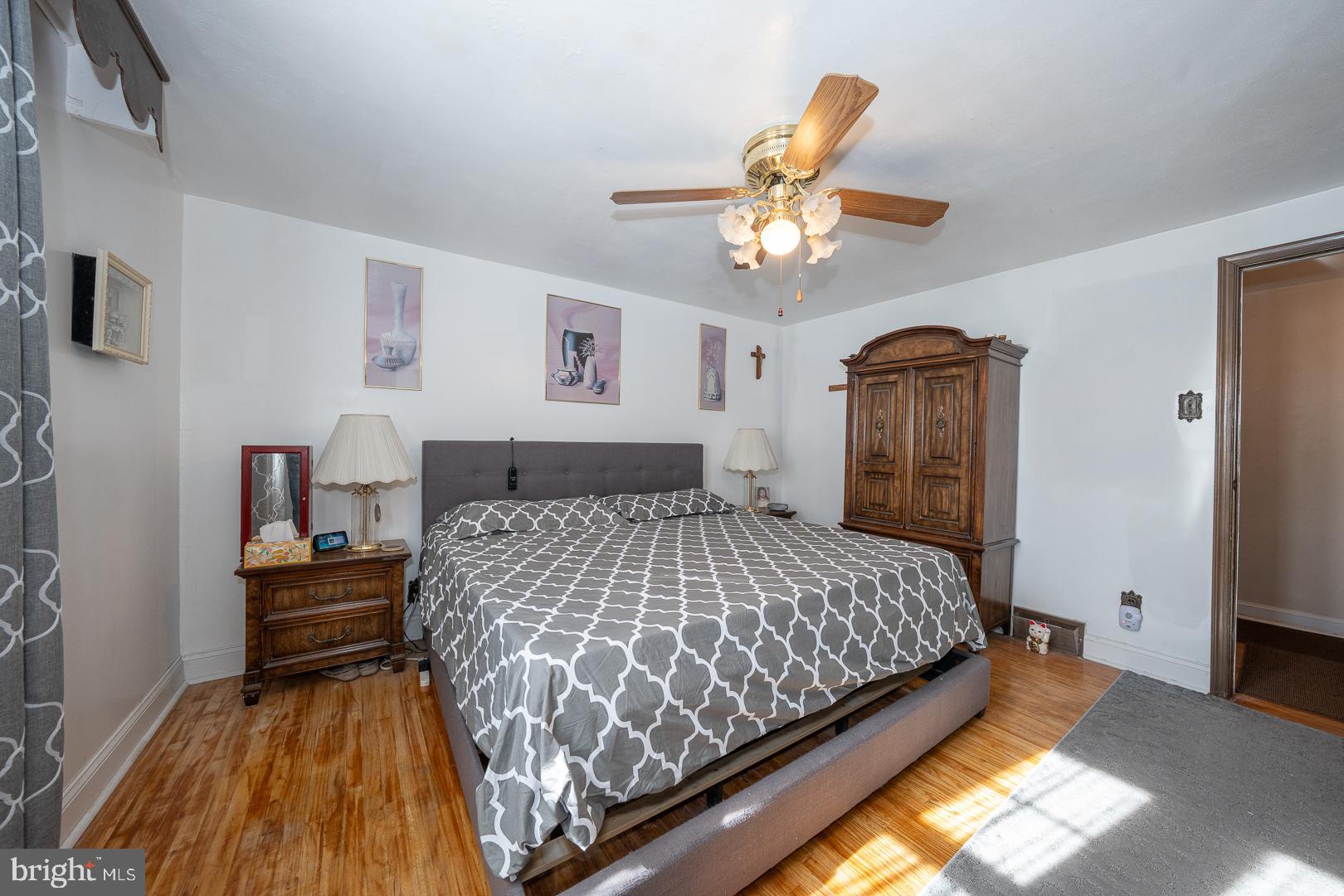 CLIFTON HEIGHTS - Residential