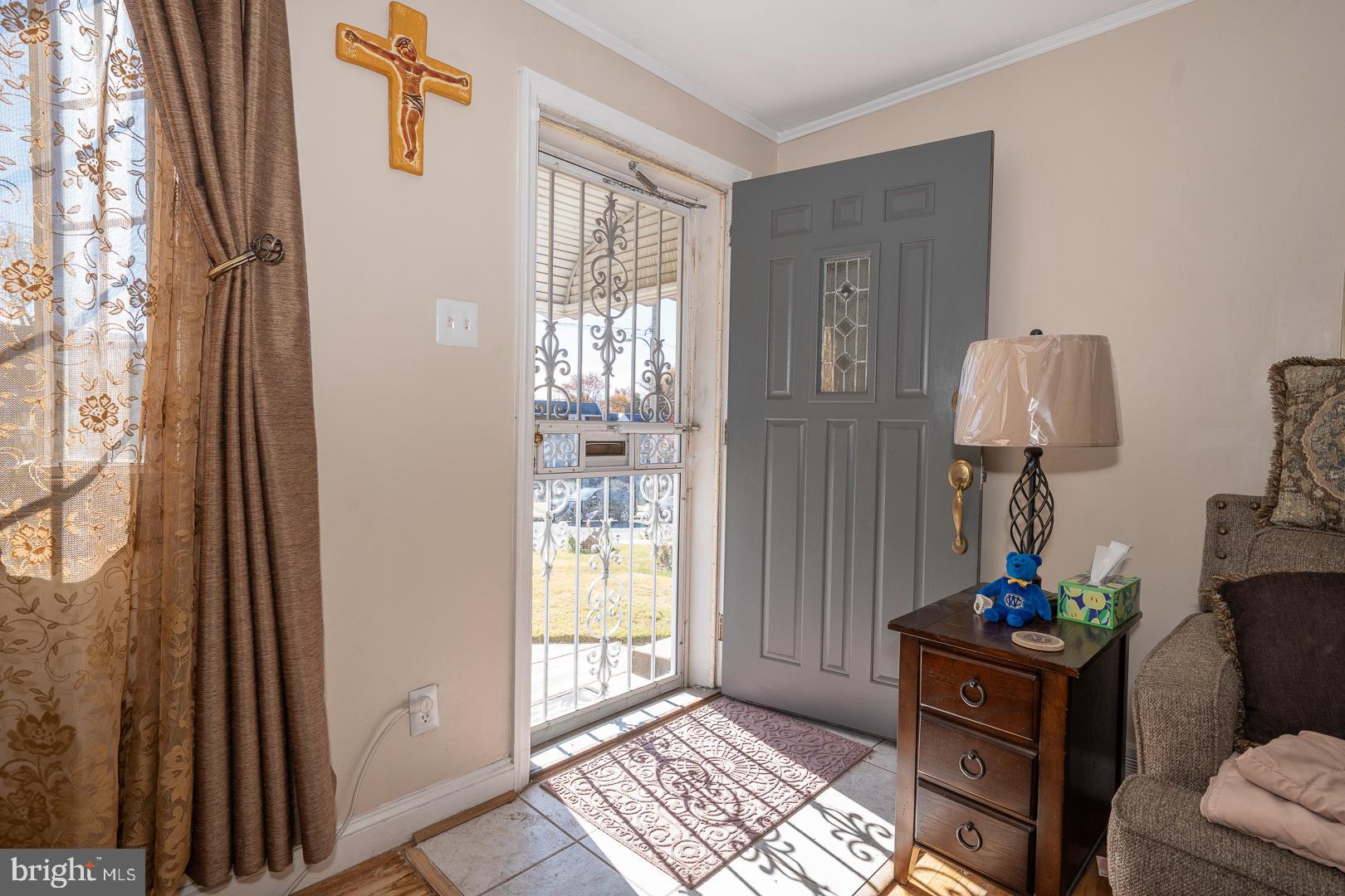 CLIFTON HEIGHTS - Residential