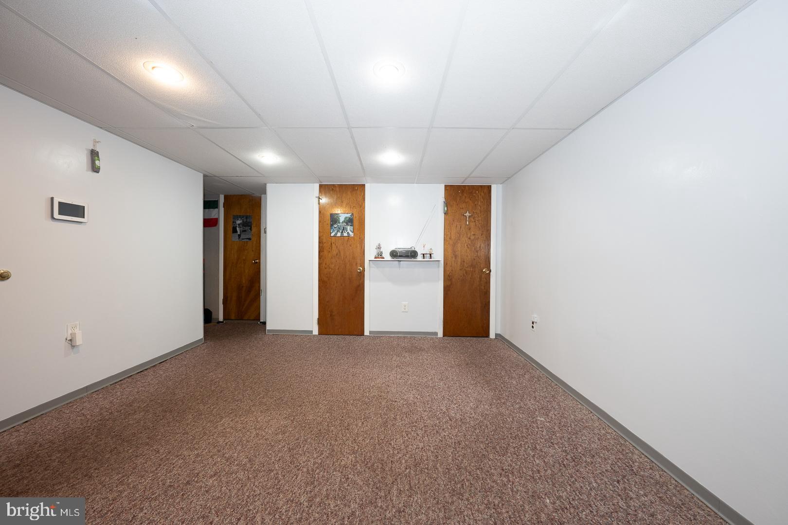 CLIFTON HEIGHTS - Residential