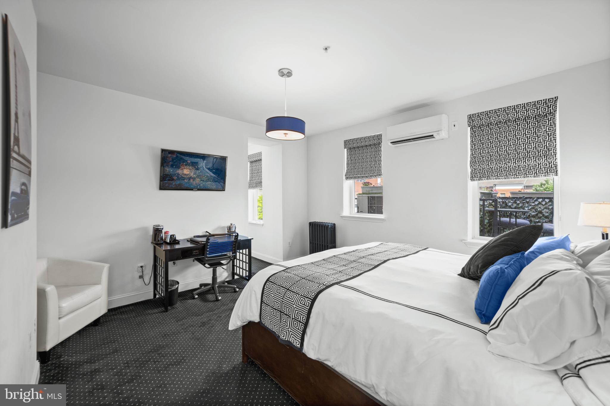 LITTLE ITALY - Residential