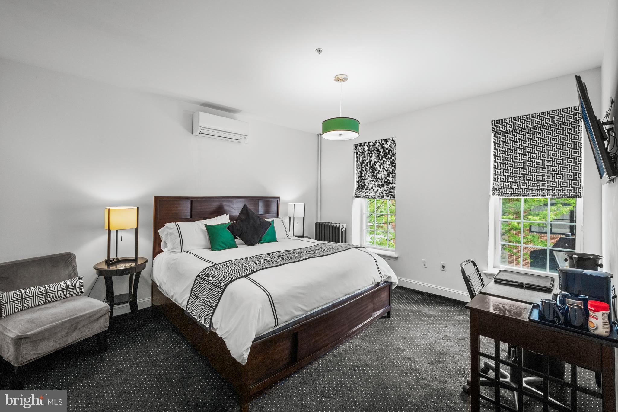 LITTLE ITALY - Residential