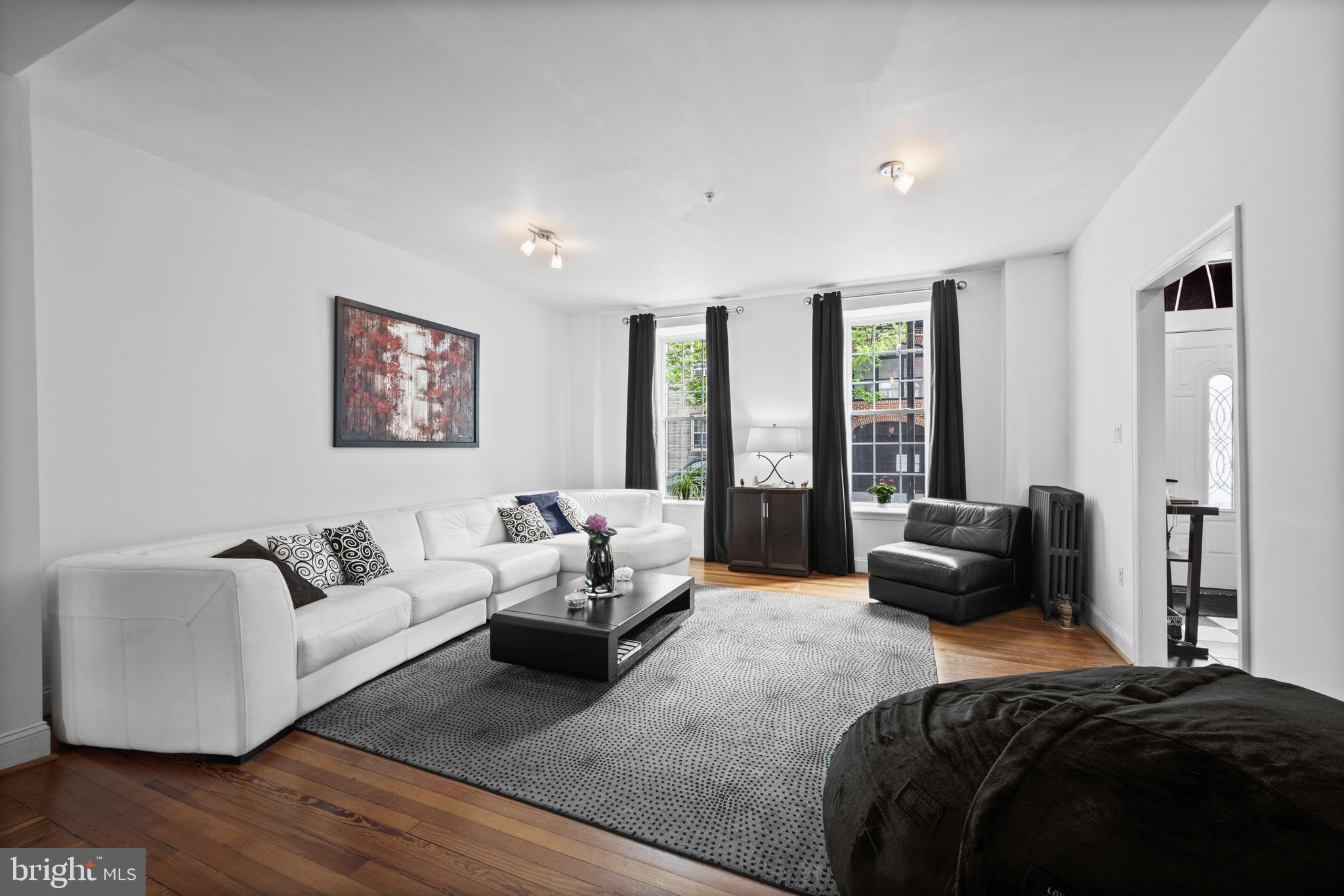 LITTLE ITALY - Residential