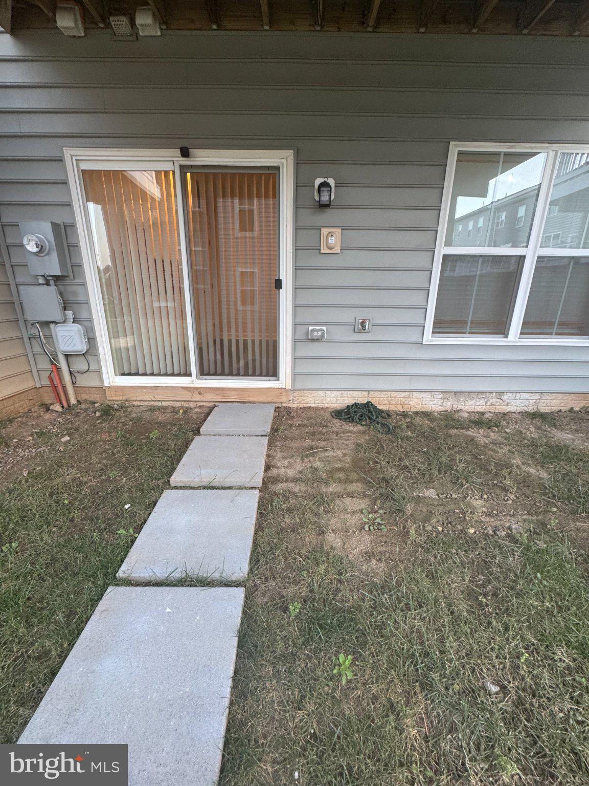 42628 OAK PARK SQUARE