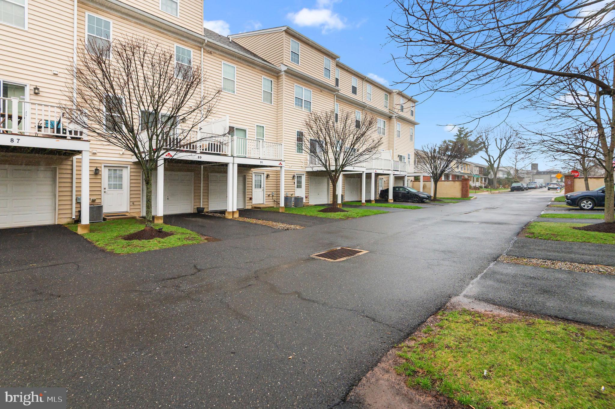 CANNON SQUARE - Residential