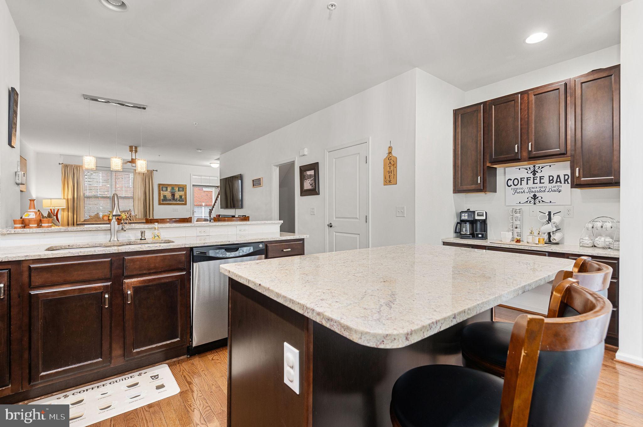 CANNON SQUARE - Residential