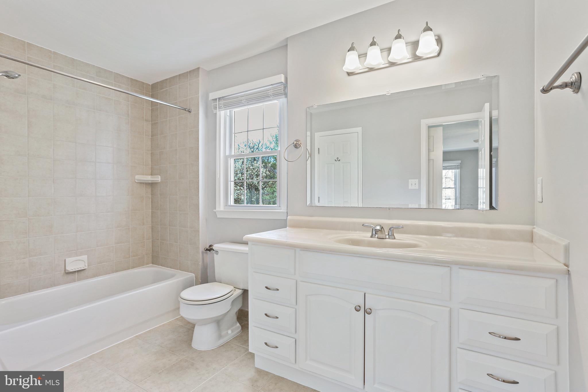 VILLAGE OF LONG REACH - Residential