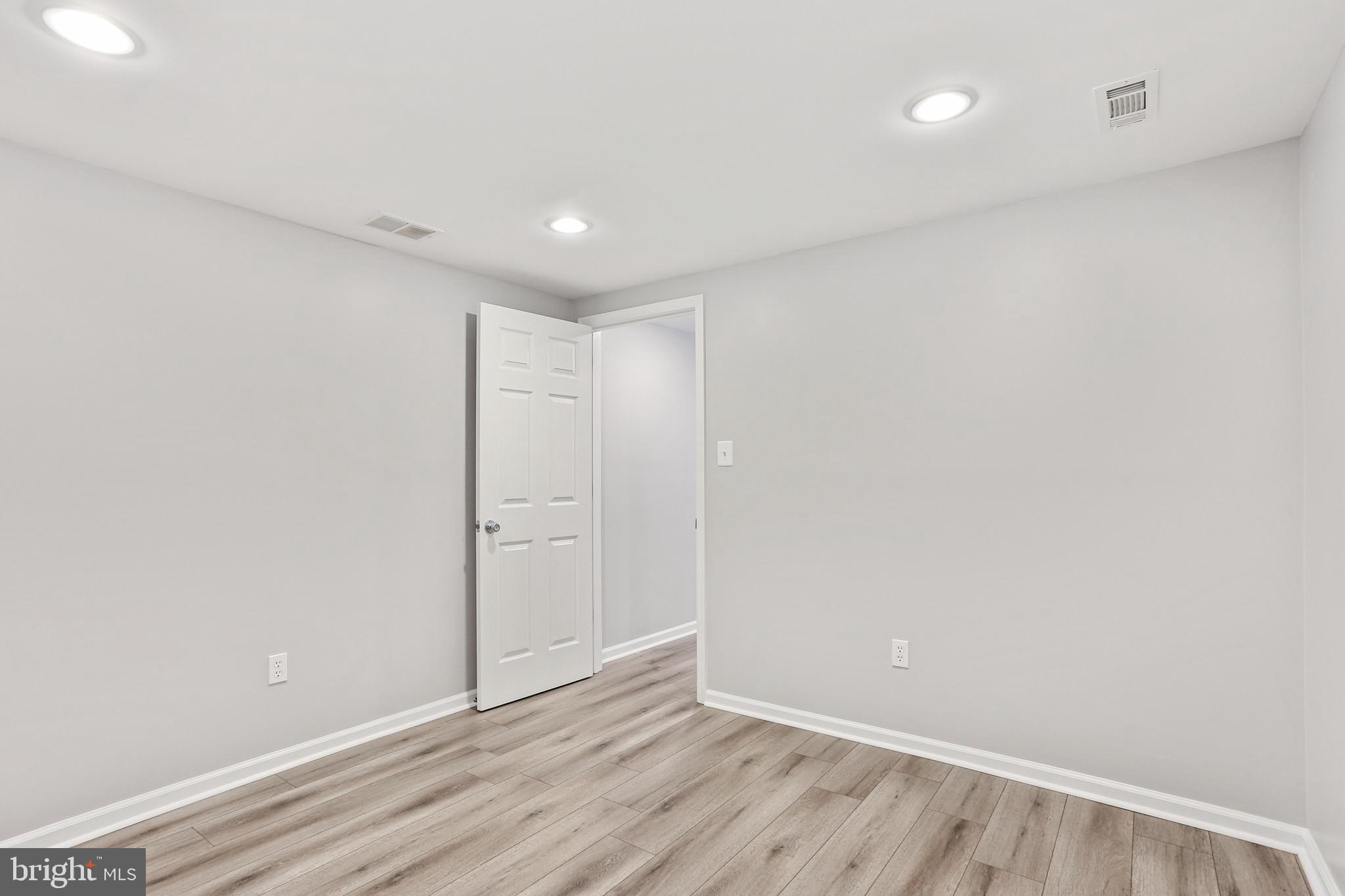 VILLAGE OF LONG REACH - Residential