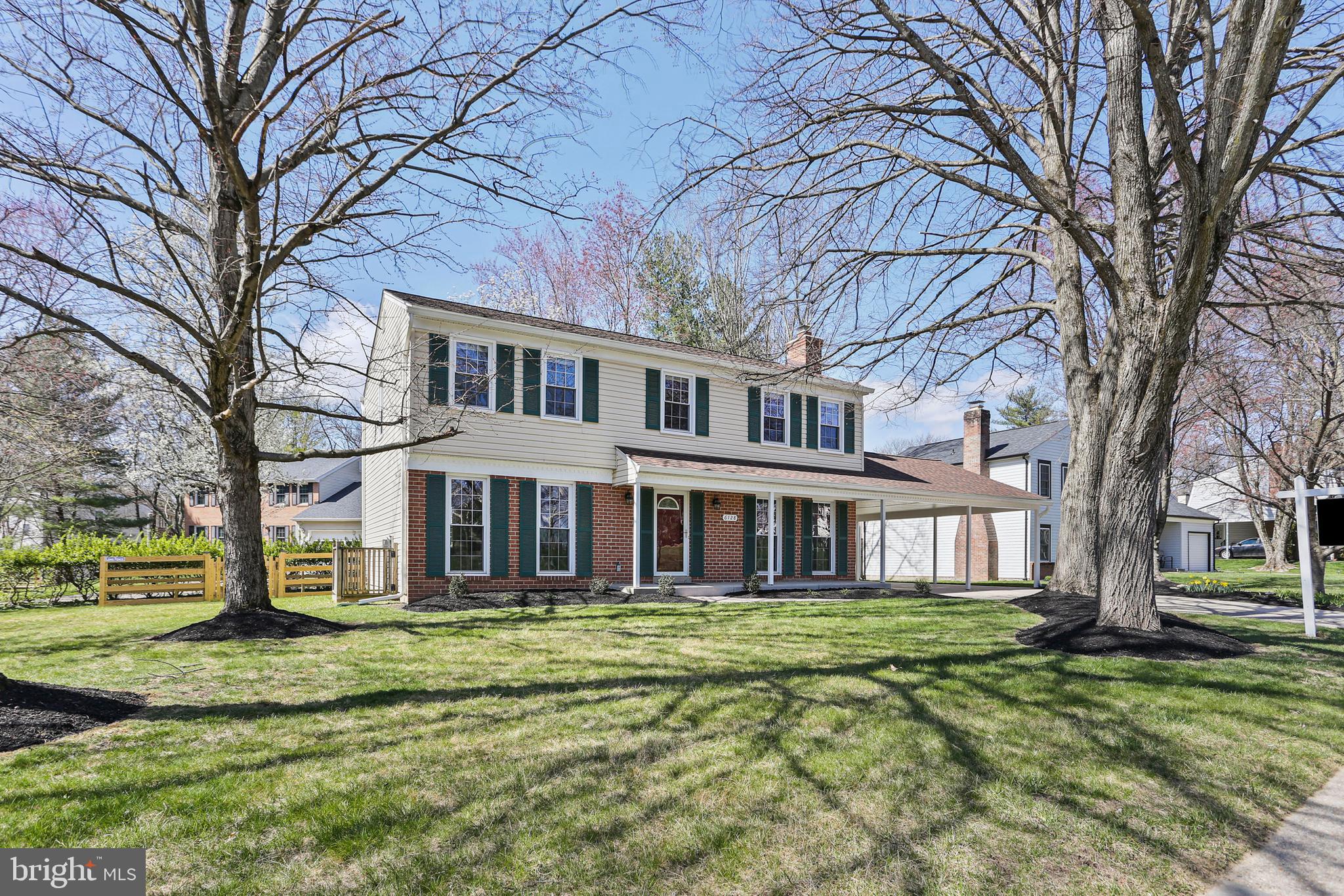 VILLAGE OF LONG REACH - Residential