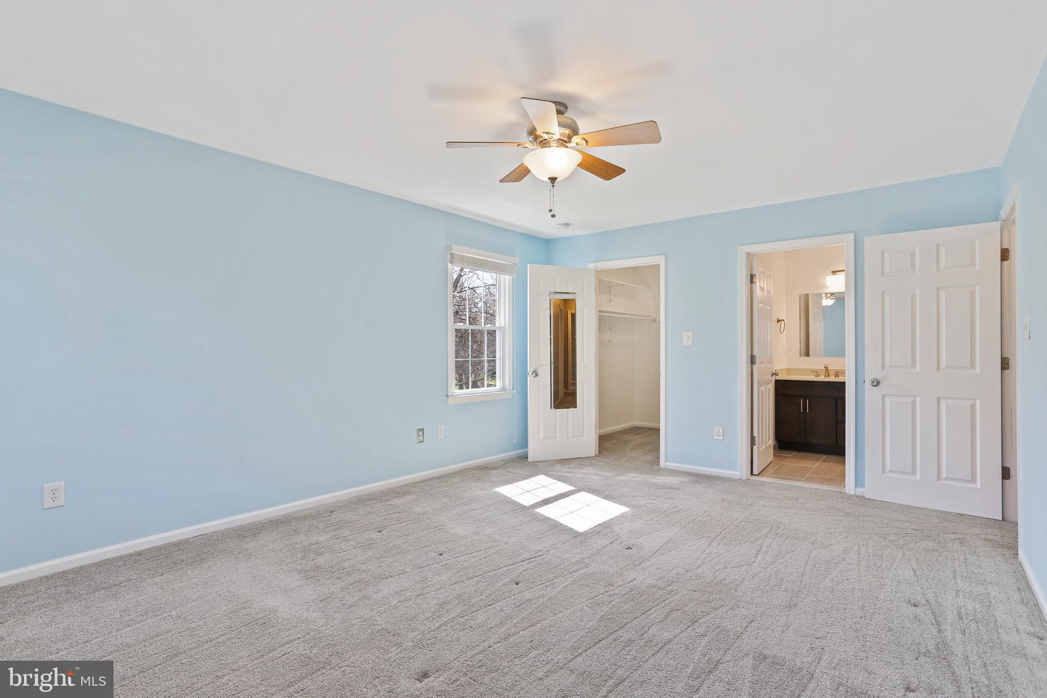 VILLAGE OF LONG REACH - Residential