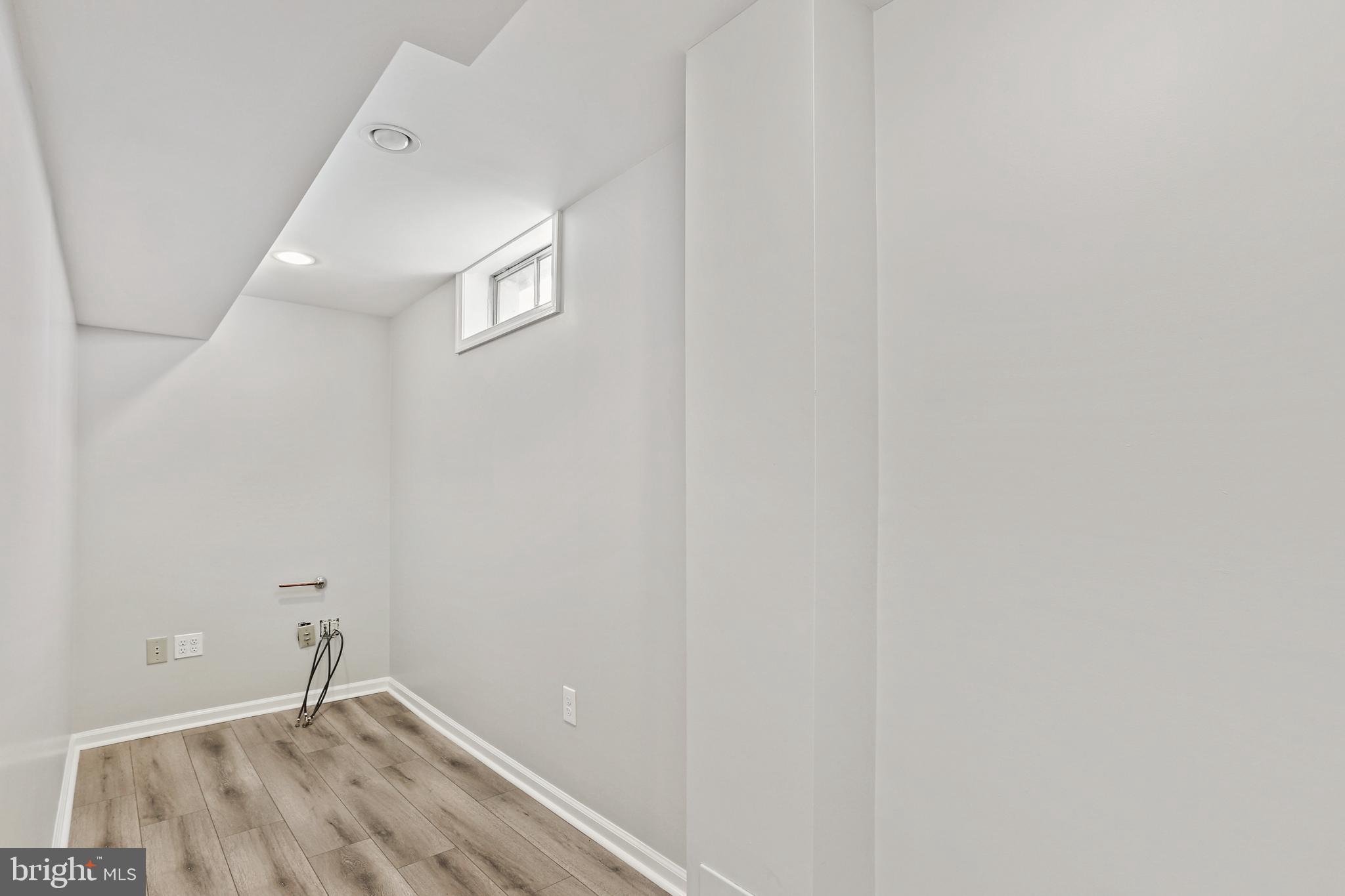 VILLAGE OF LONG REACH - Residential