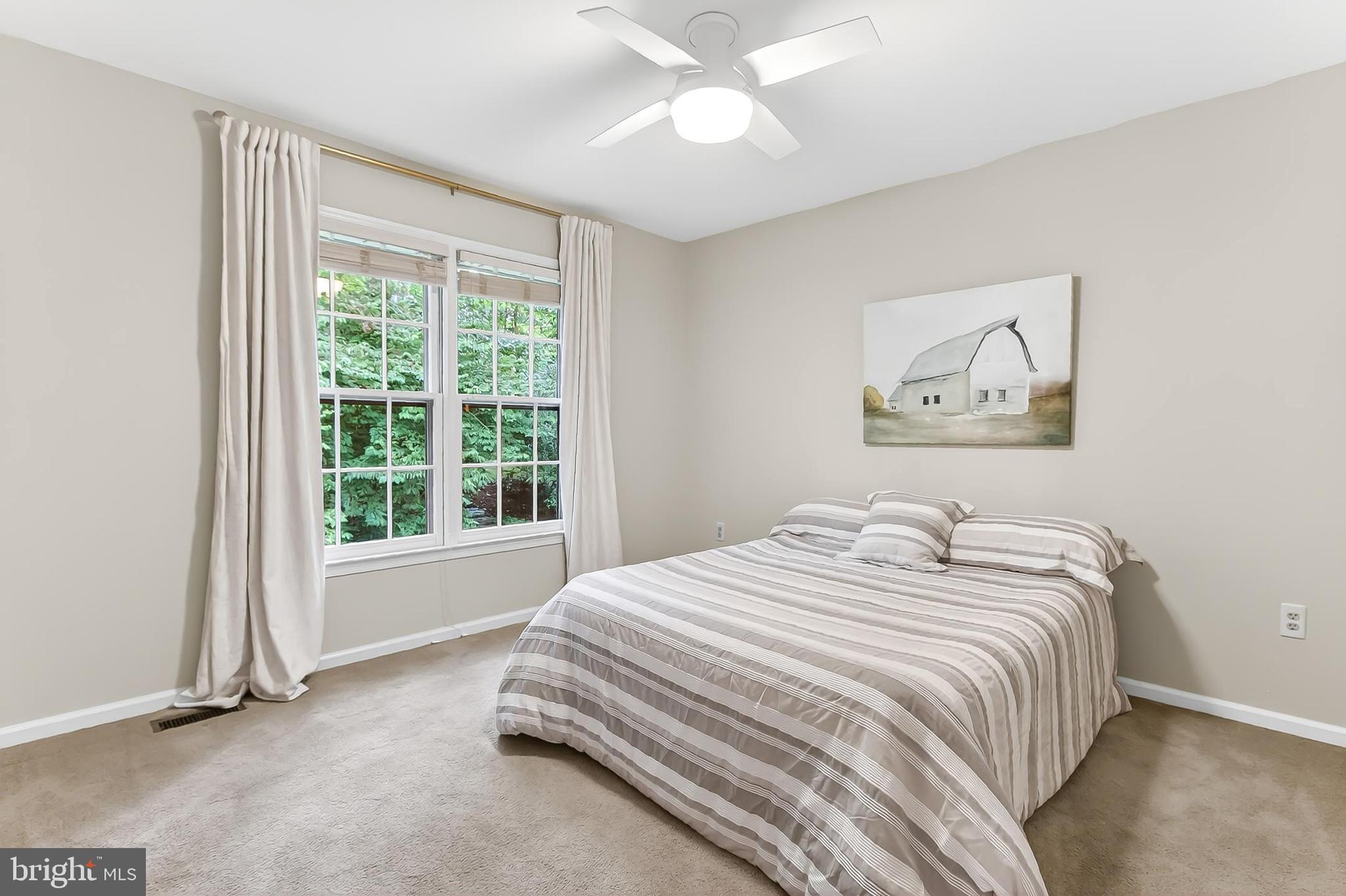 FAIRFAX STATION - Residential