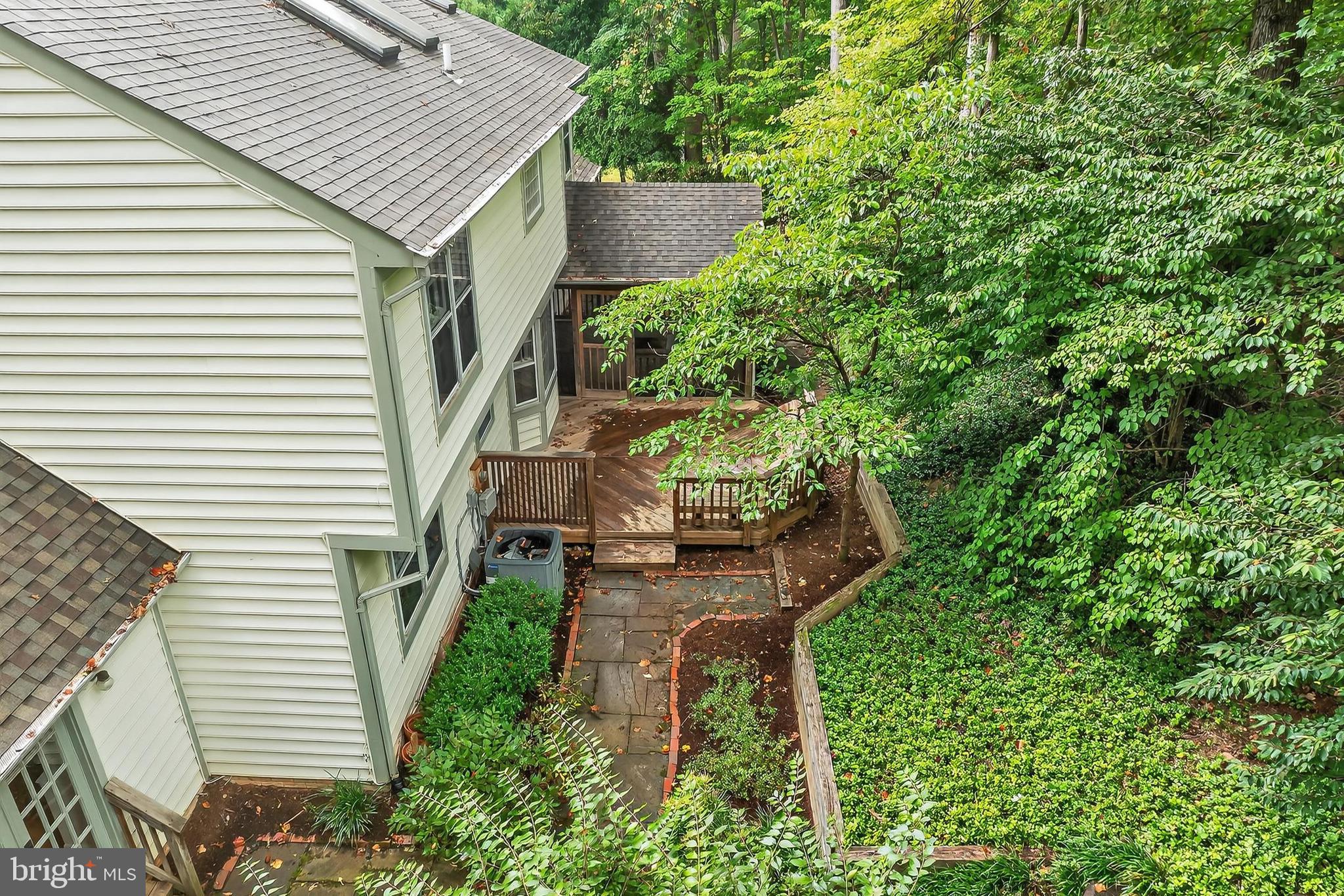 FAIRFAX STATION - Residential