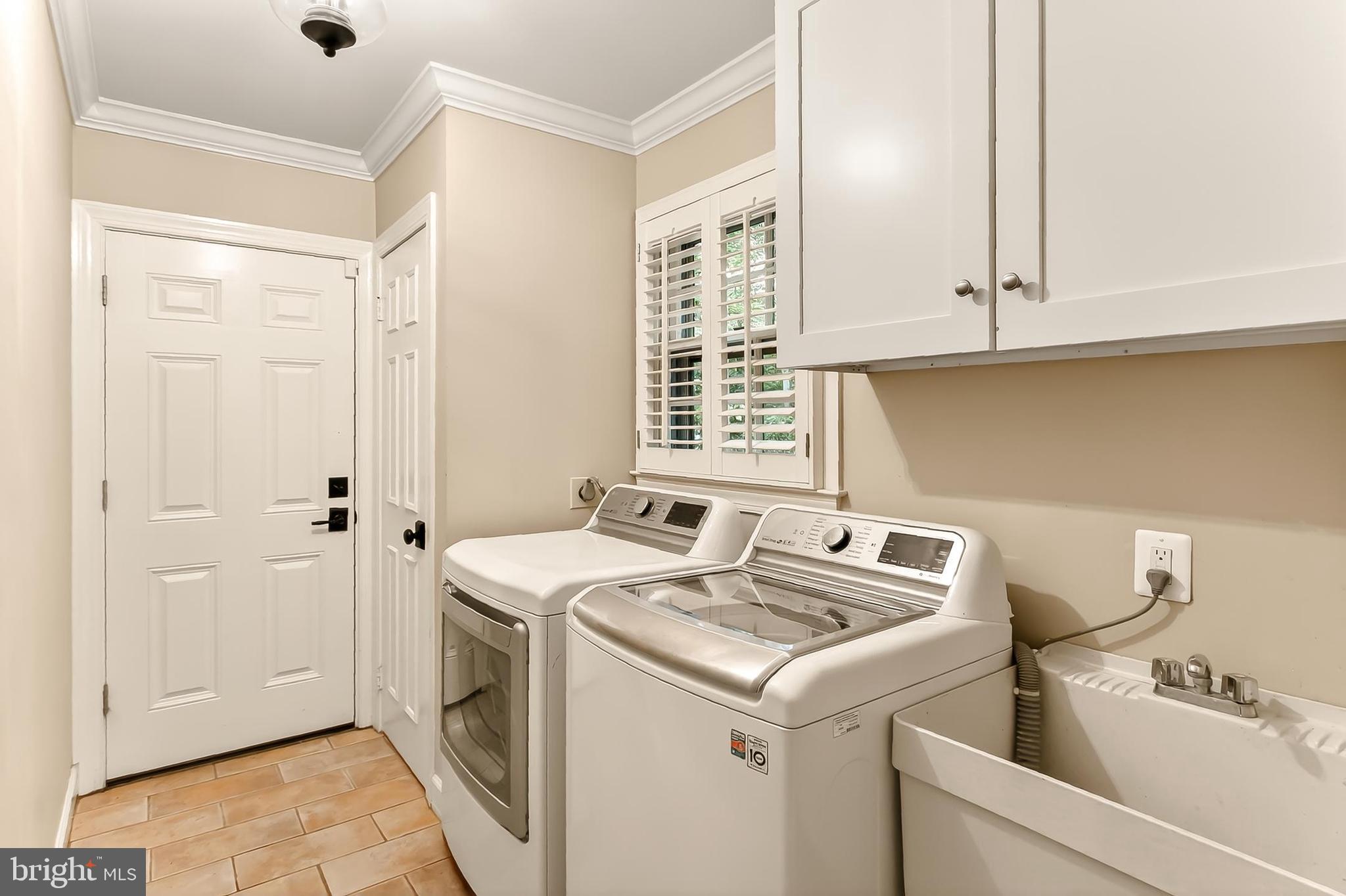 FAIRFAX STATION - Residential