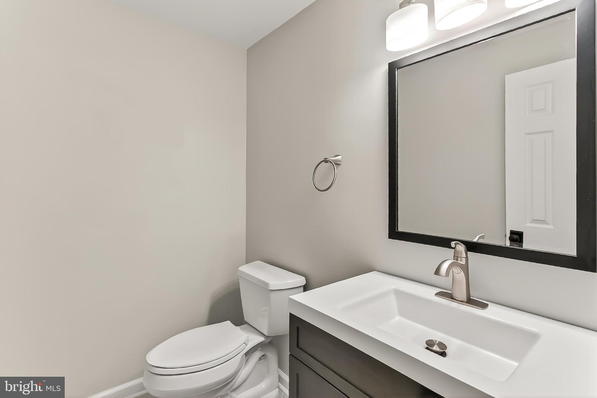 FAIRFAX STATION - Residential