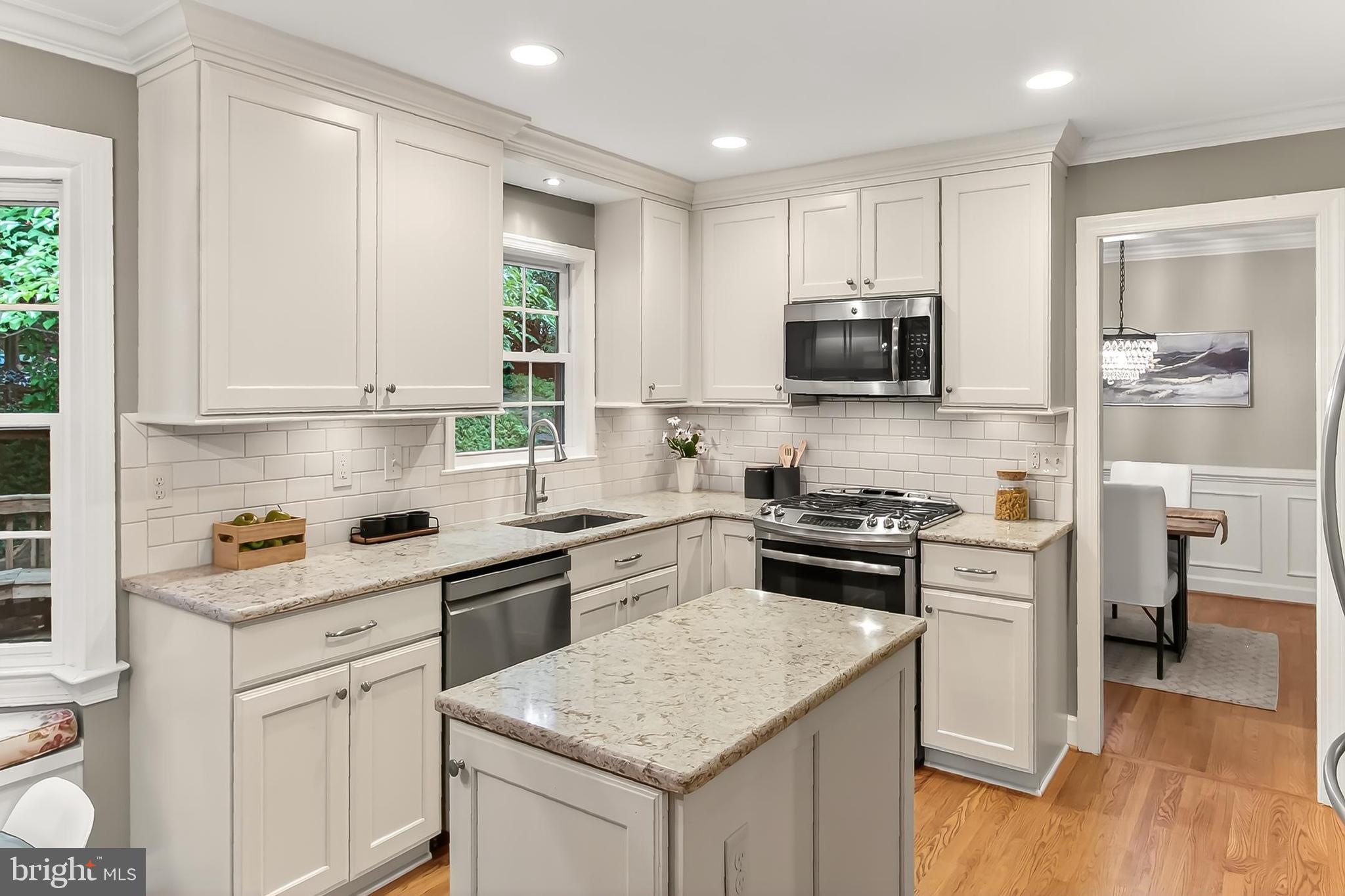 FAIRFAX STATION - Residential