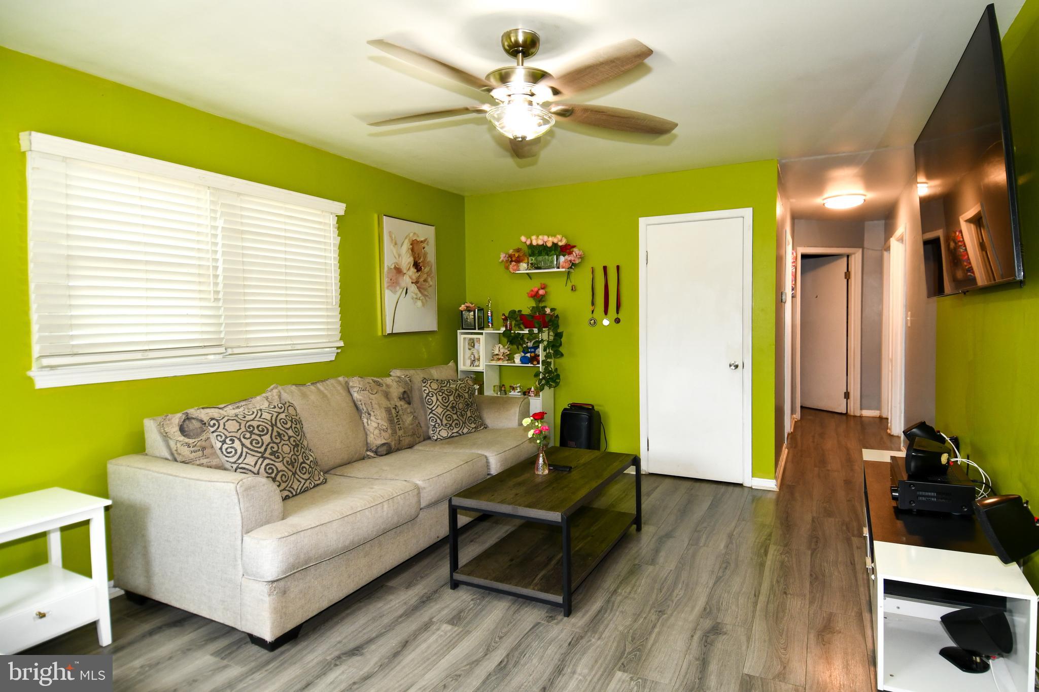 COLUMBIA HIGHLANDS - Residential