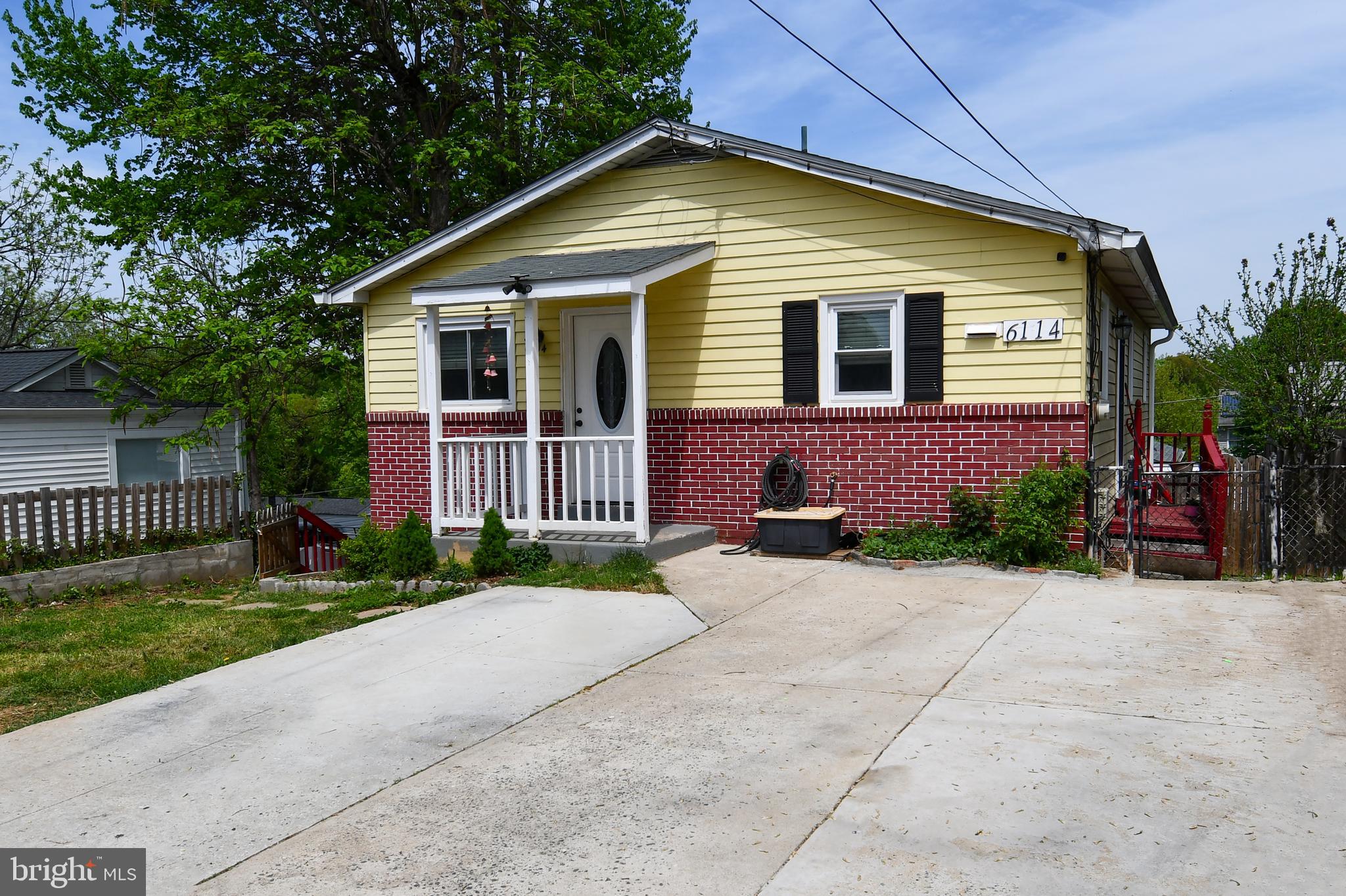 COLUMBIA HIGHLANDS - Residential