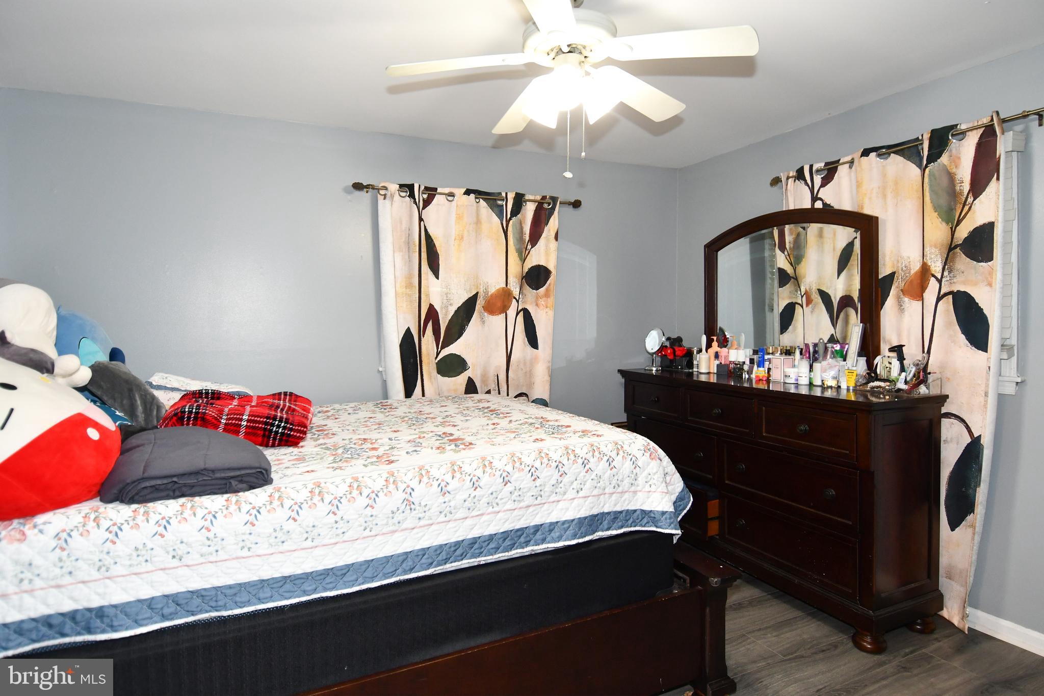 COLUMBIA HIGHLANDS - Residential