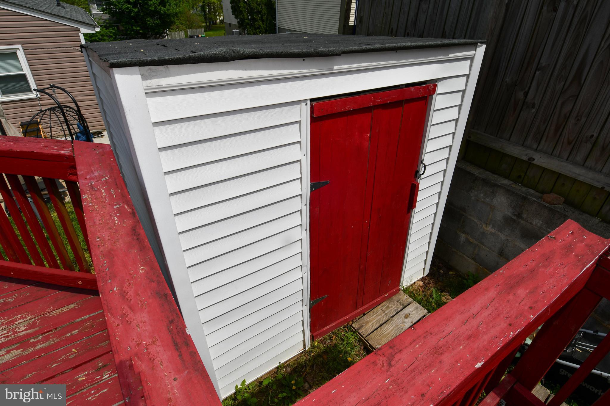 COLUMBIA HIGHLANDS - Residential