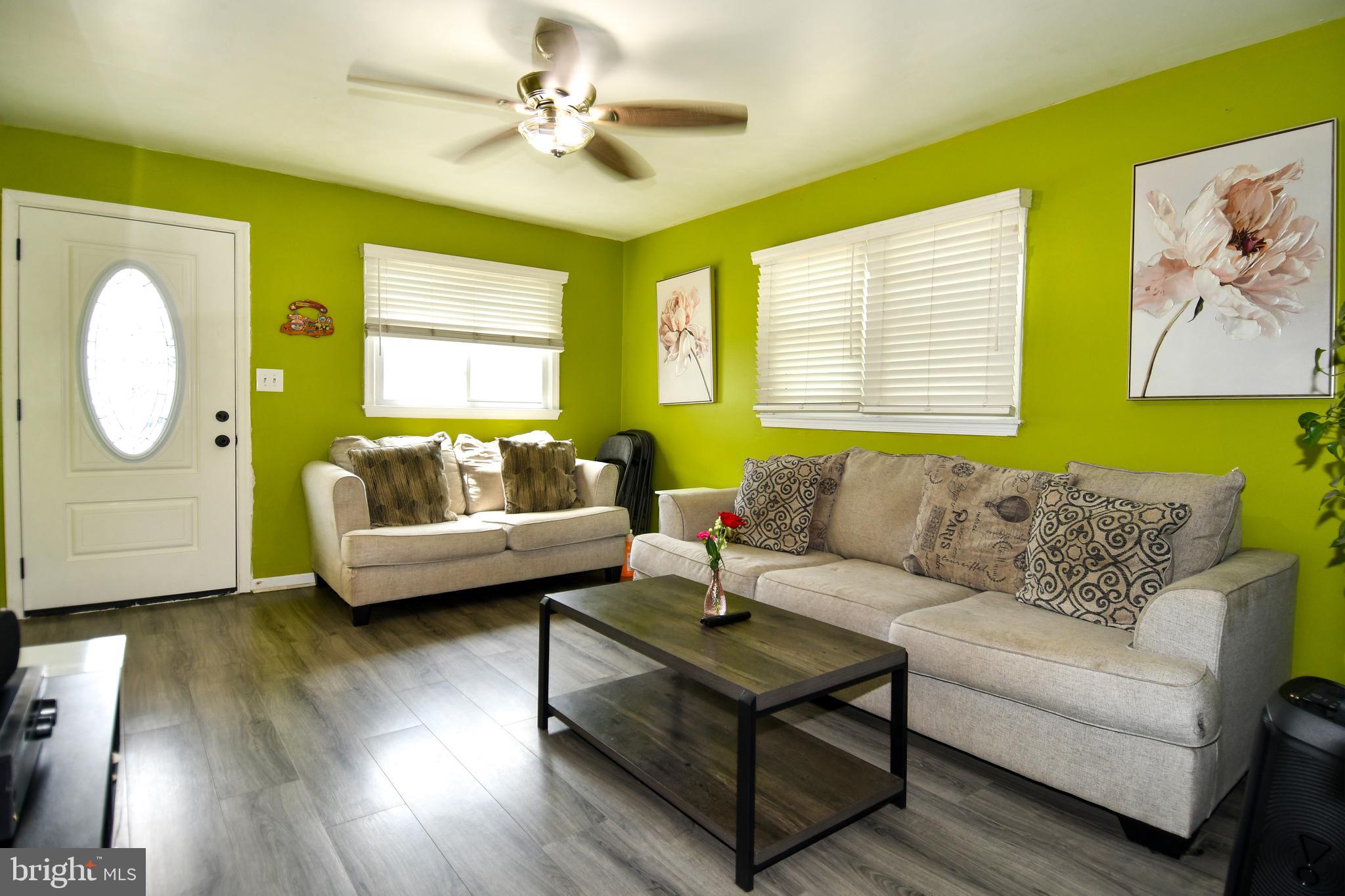 COLUMBIA HIGHLANDS - Residential