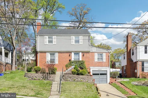 5822 Carlyle Street, Cheverly, MD MLS: MDPG2147988