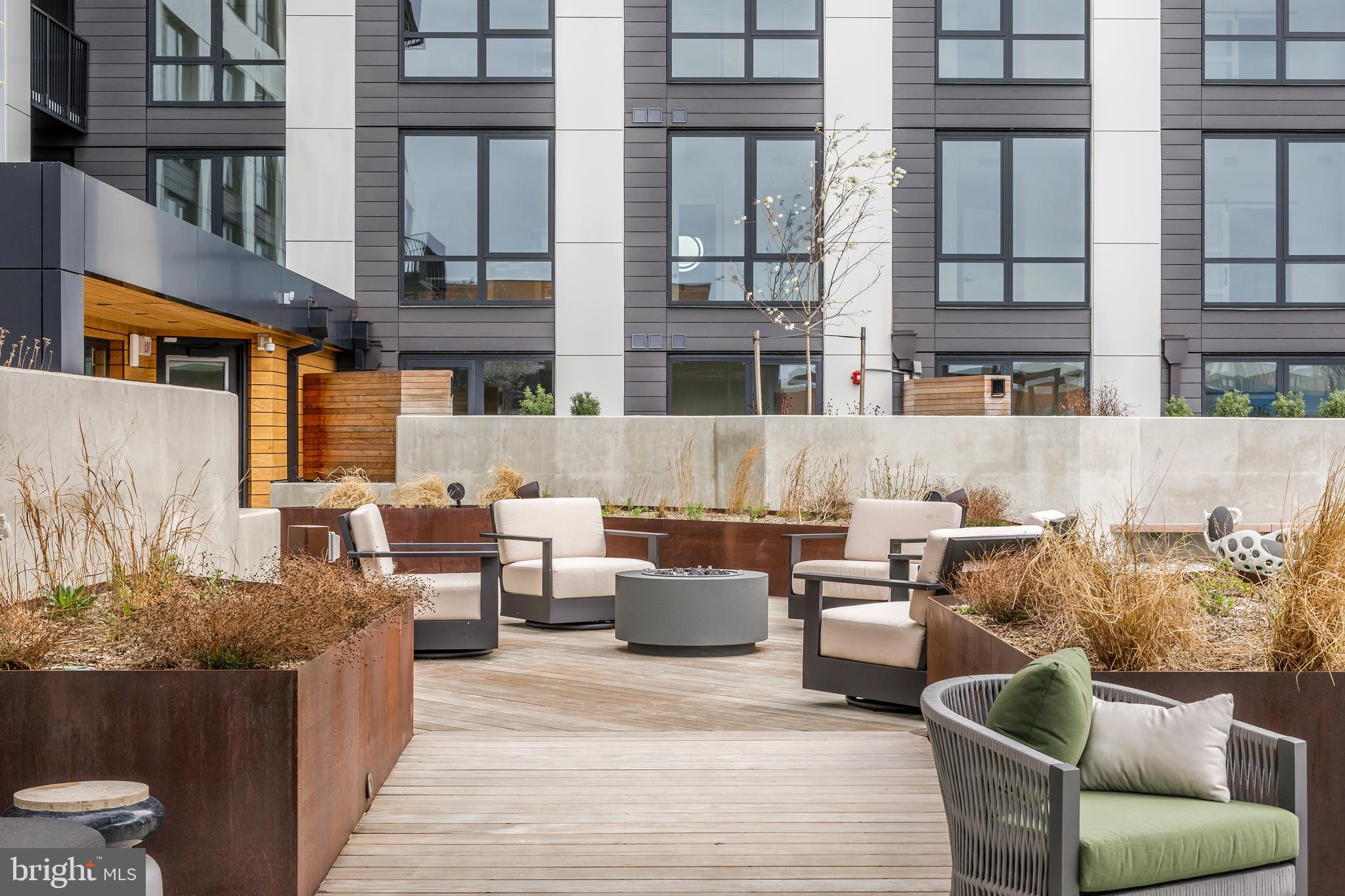 FALLS CHURCH CITY - Residential