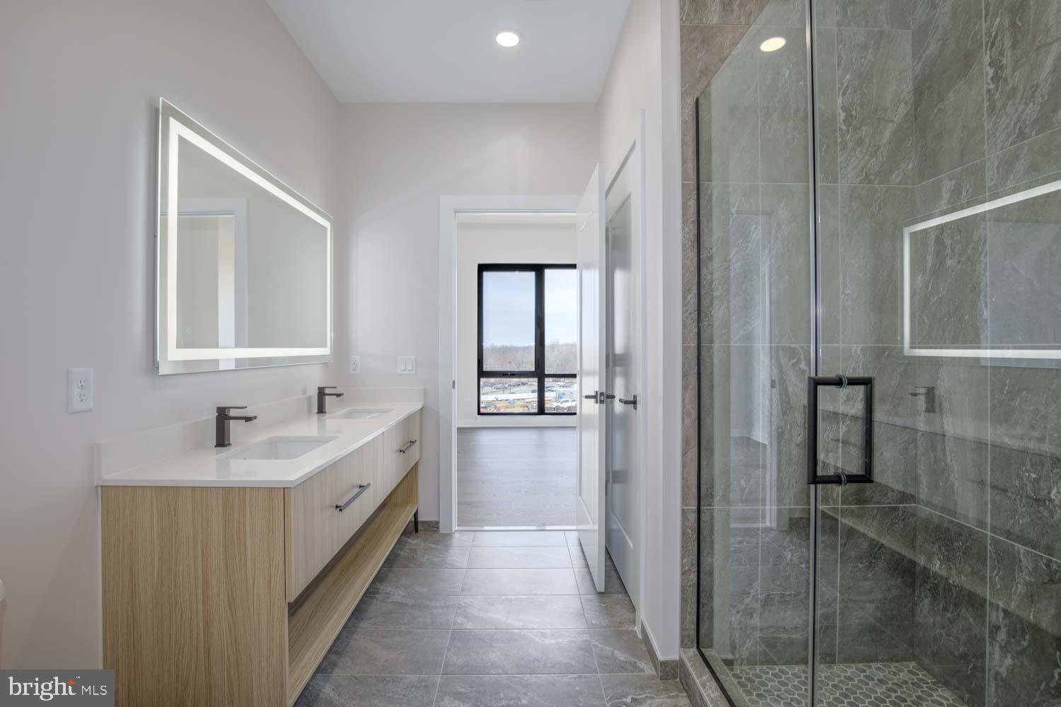 FALLS CHURCH CITY - Residential