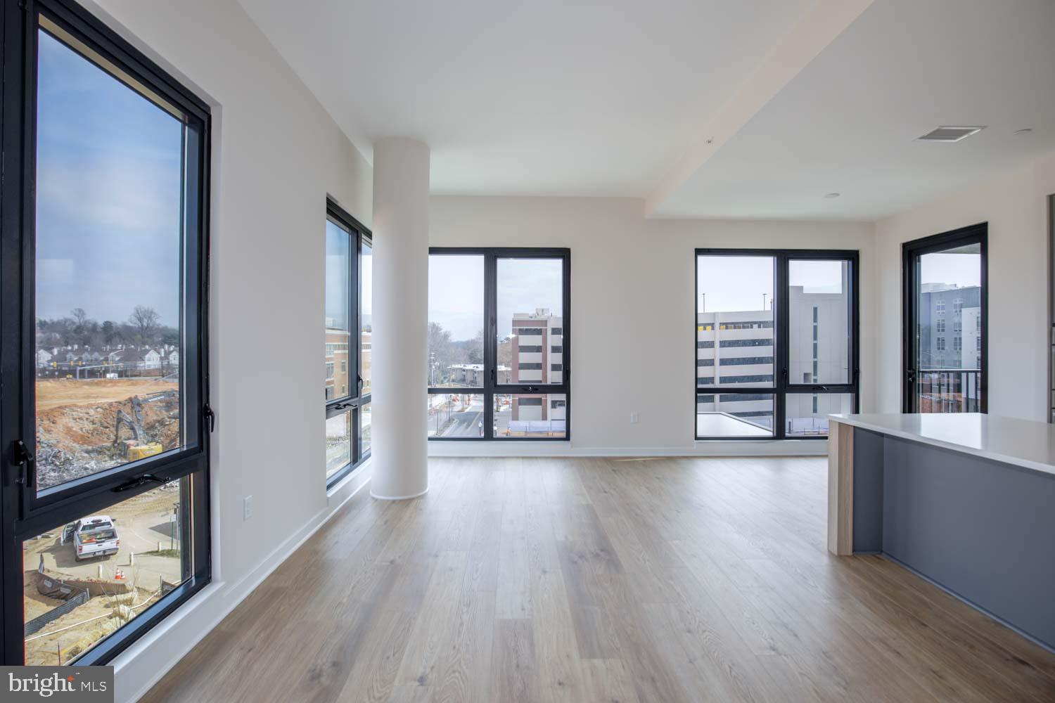 FALLS CHURCH CITY - Residential