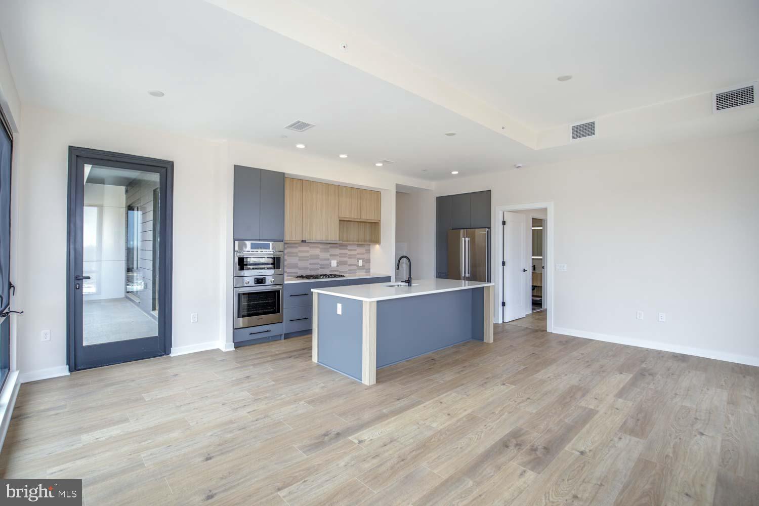 FALLS CHURCH CITY - Residential