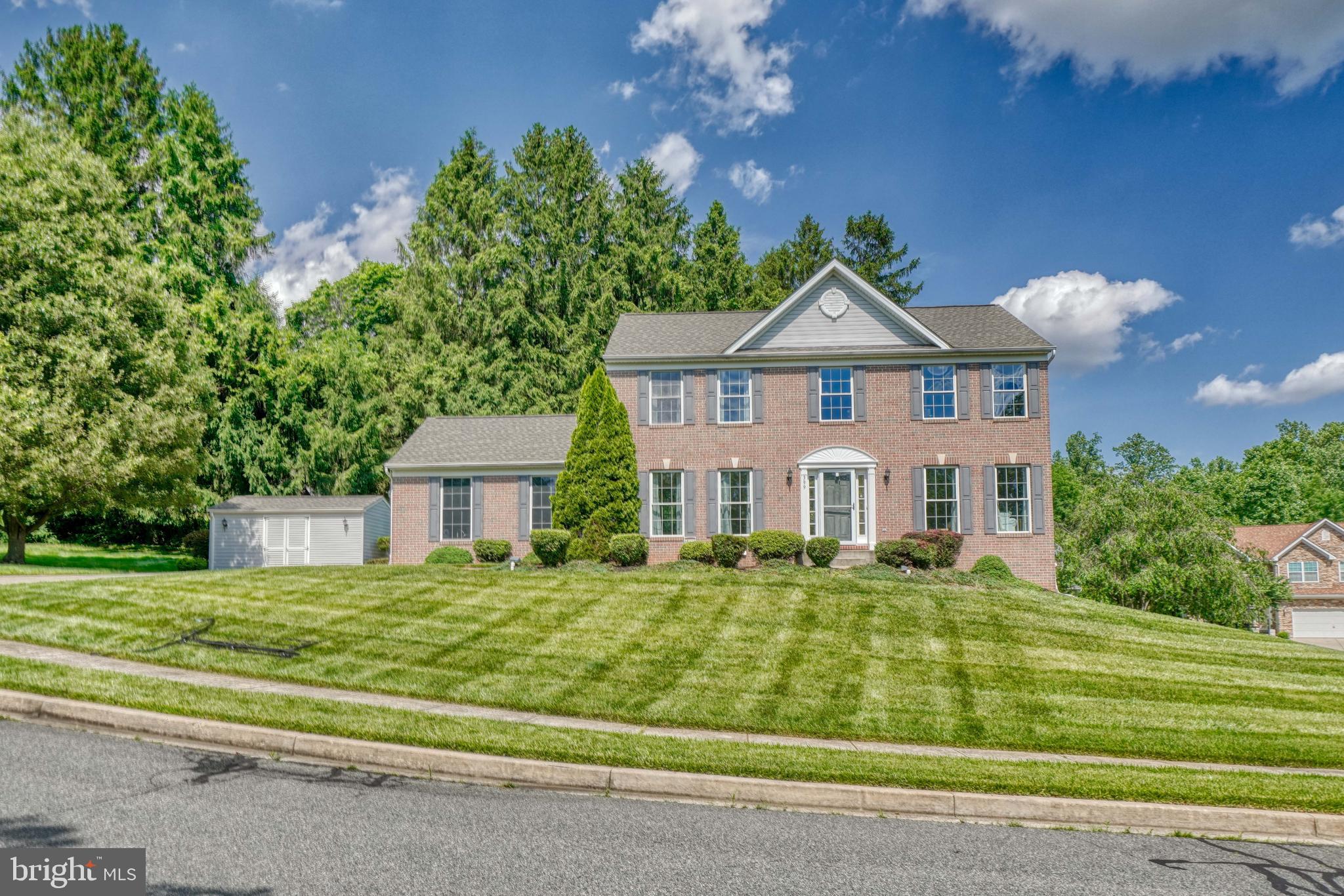 TRAILS OF GLENEAGLES - Residential