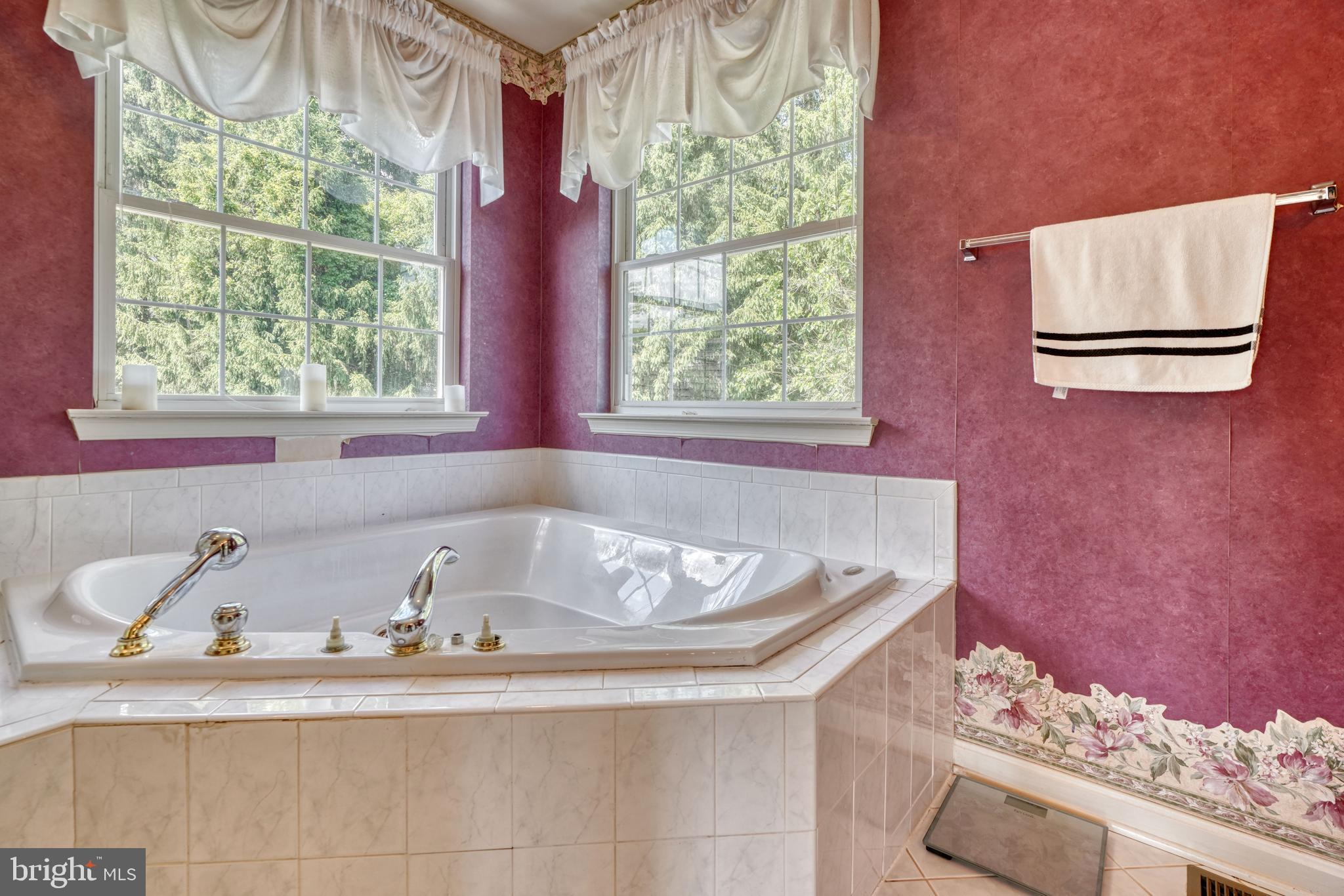 TRAILS OF GLENEAGLES - Residential