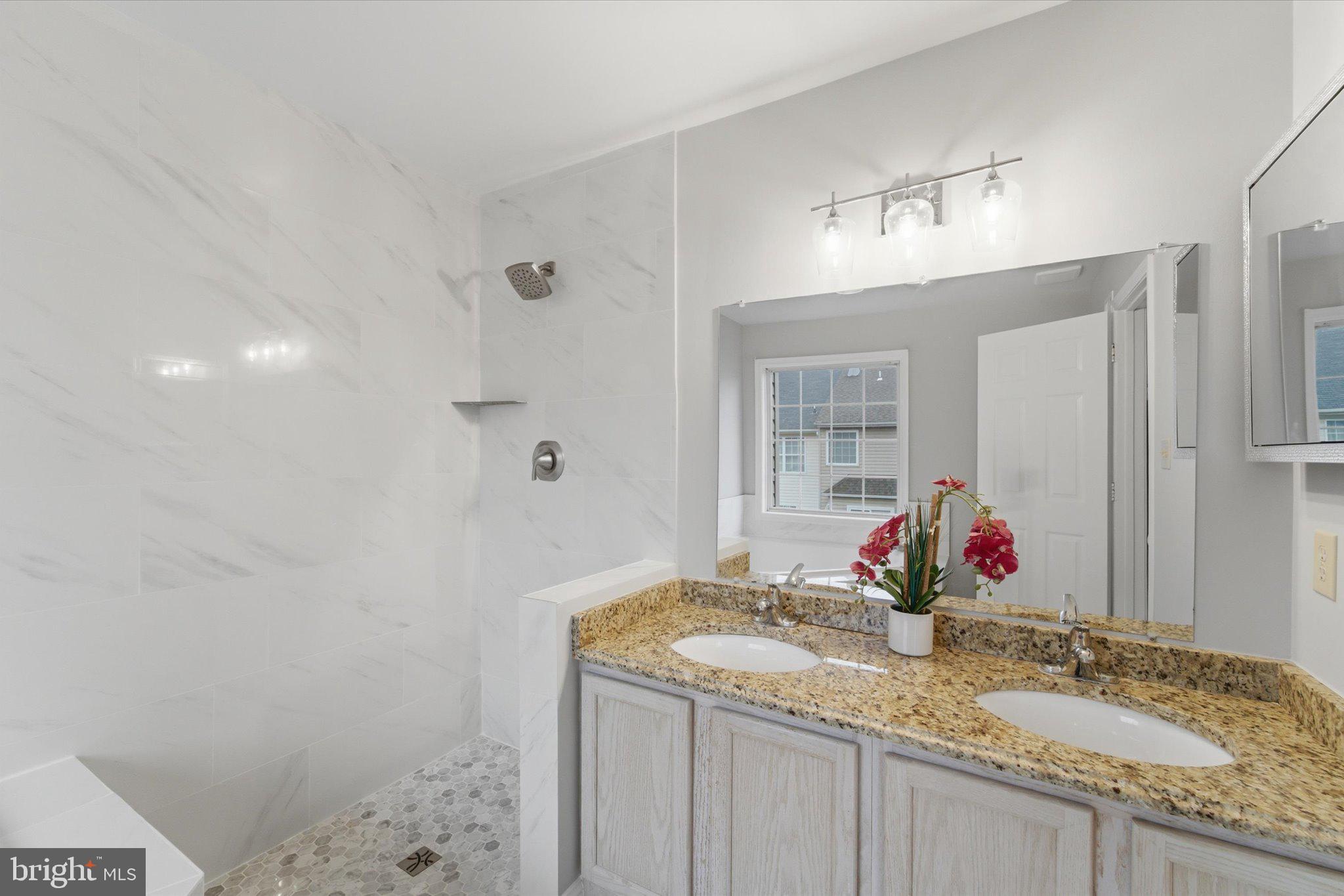 BRIDLEWOOD - Residential