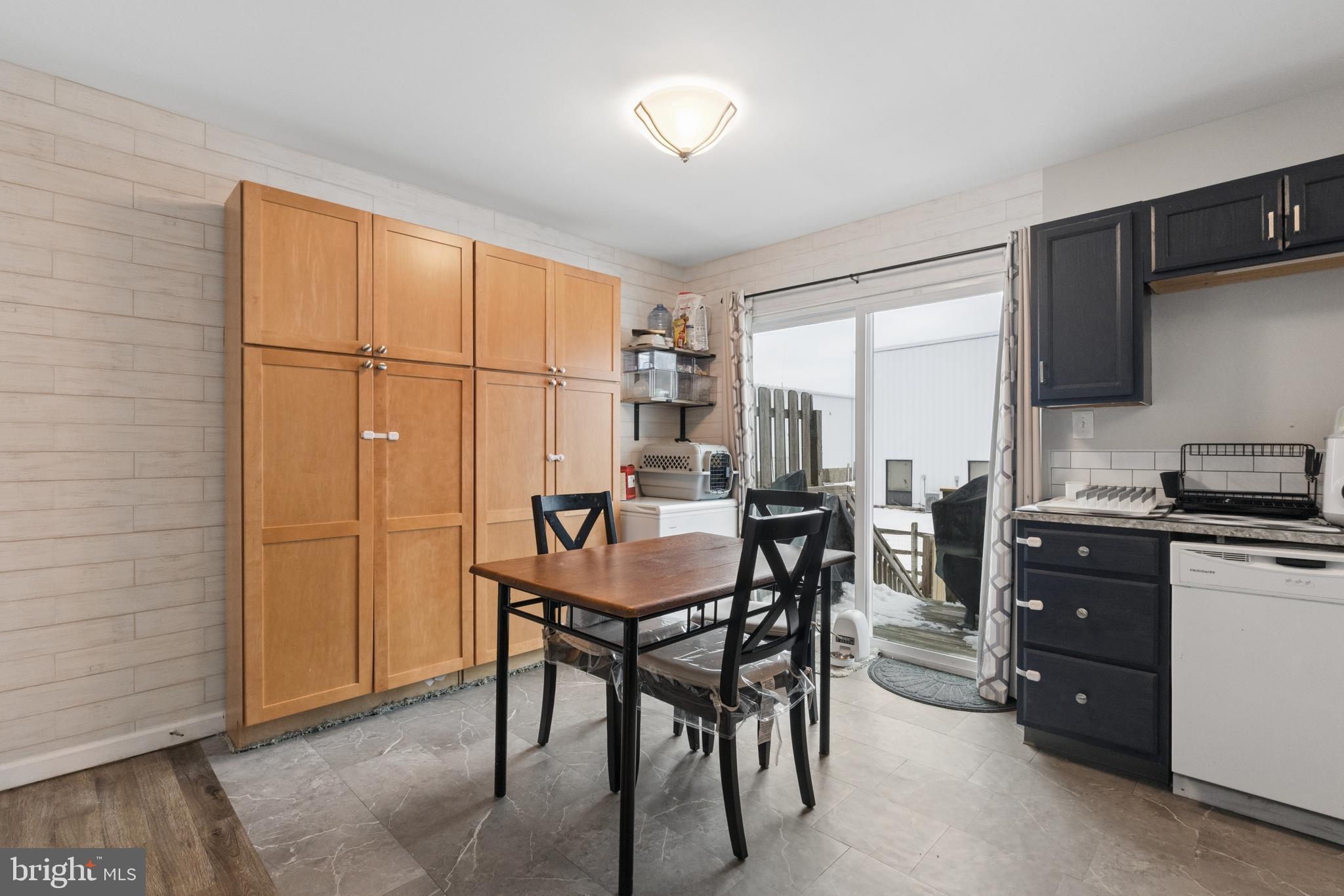 MIDDLETOWN VILLAGE - Residential