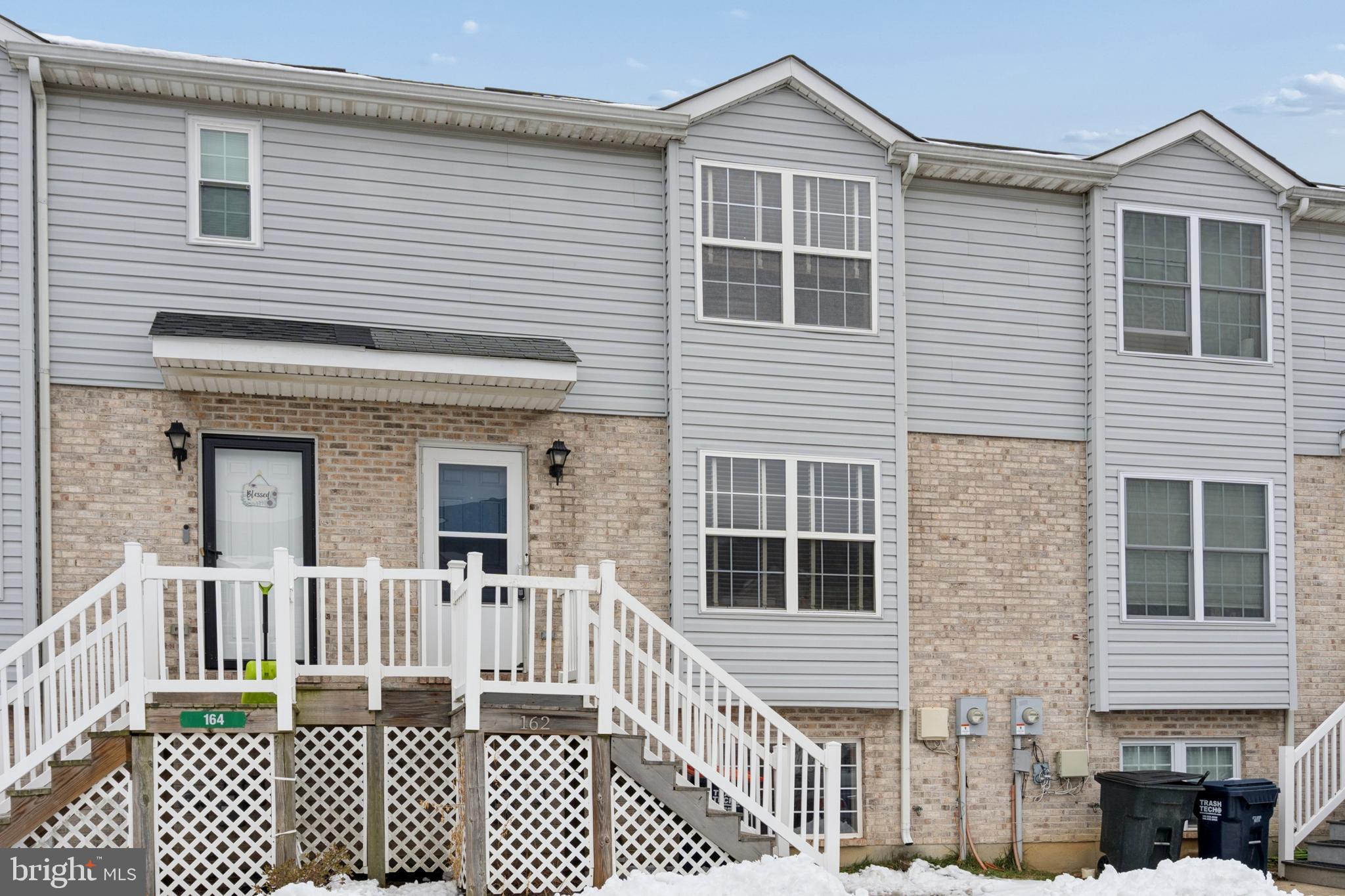 MIDDLETOWN VILLAGE - Residential