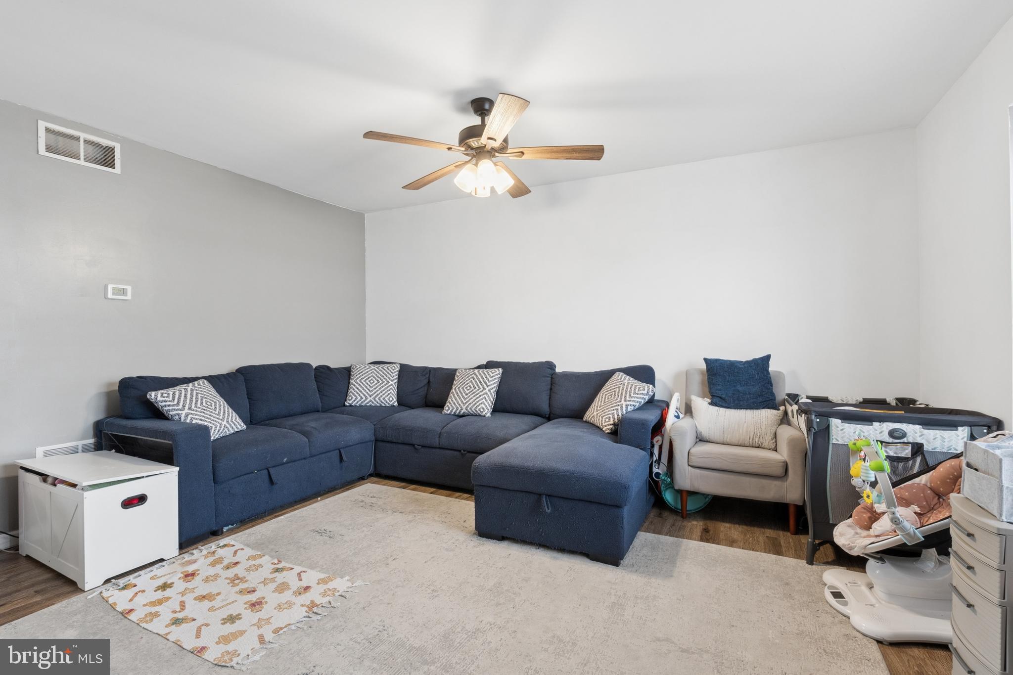 MIDDLETOWN VILLAGE - Residential