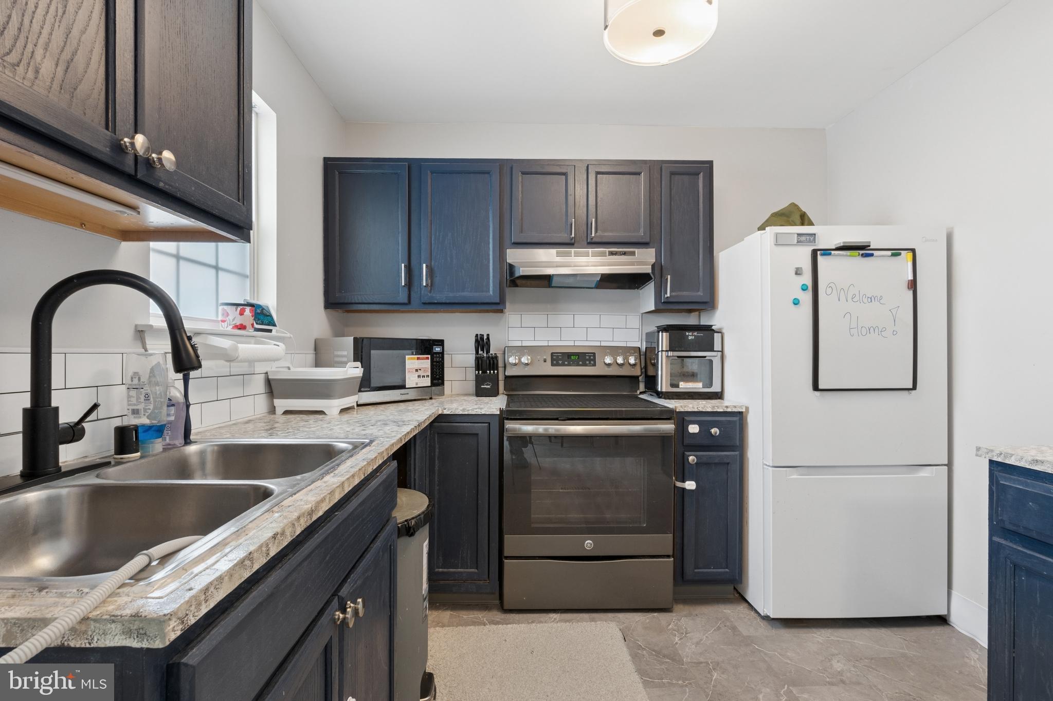 MIDDLETOWN VILLAGE - Residential