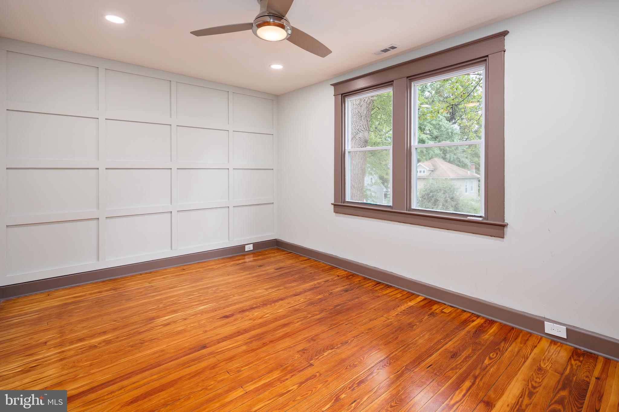 HOWARD PARK - Residential