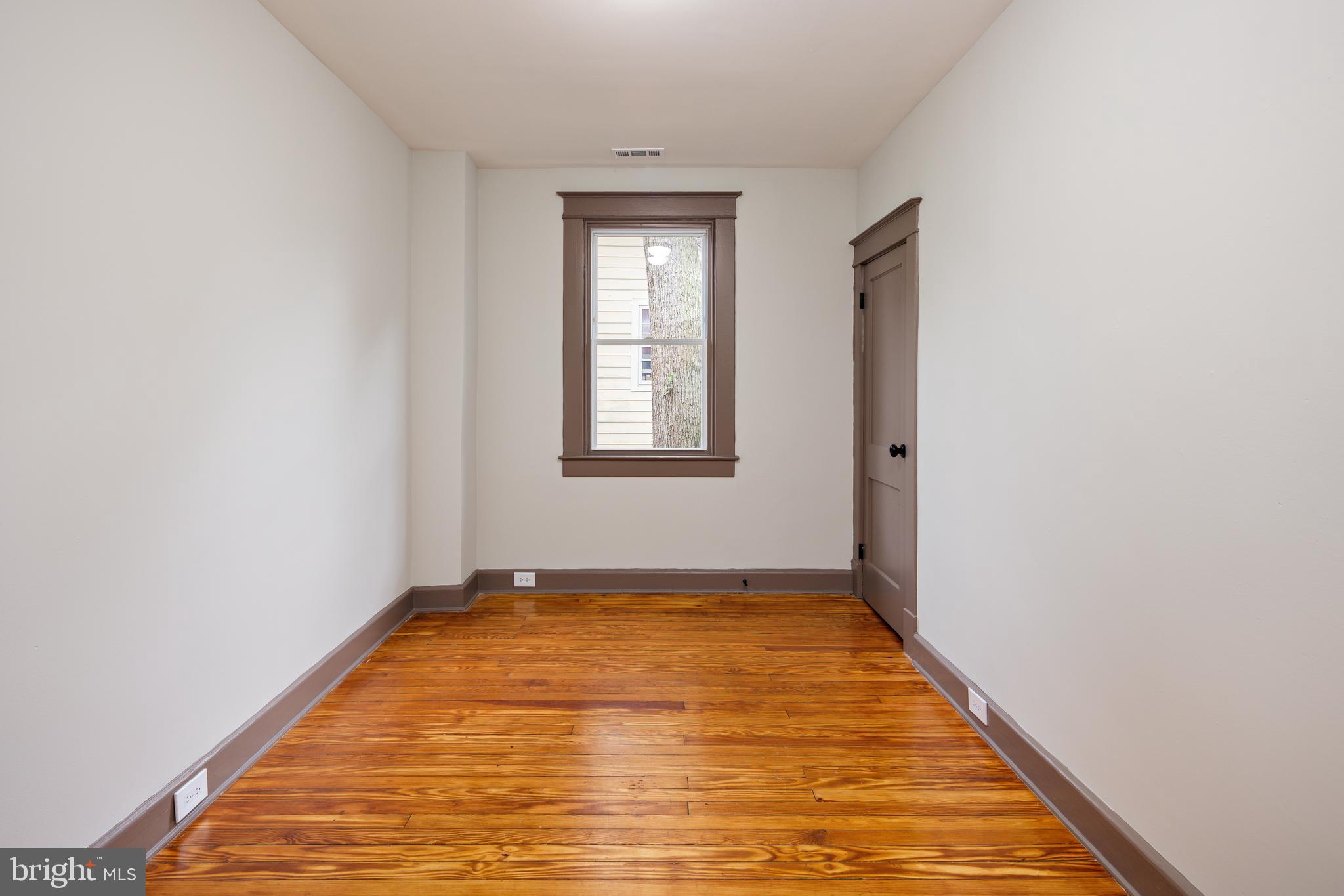 HOWARD PARK - Residential