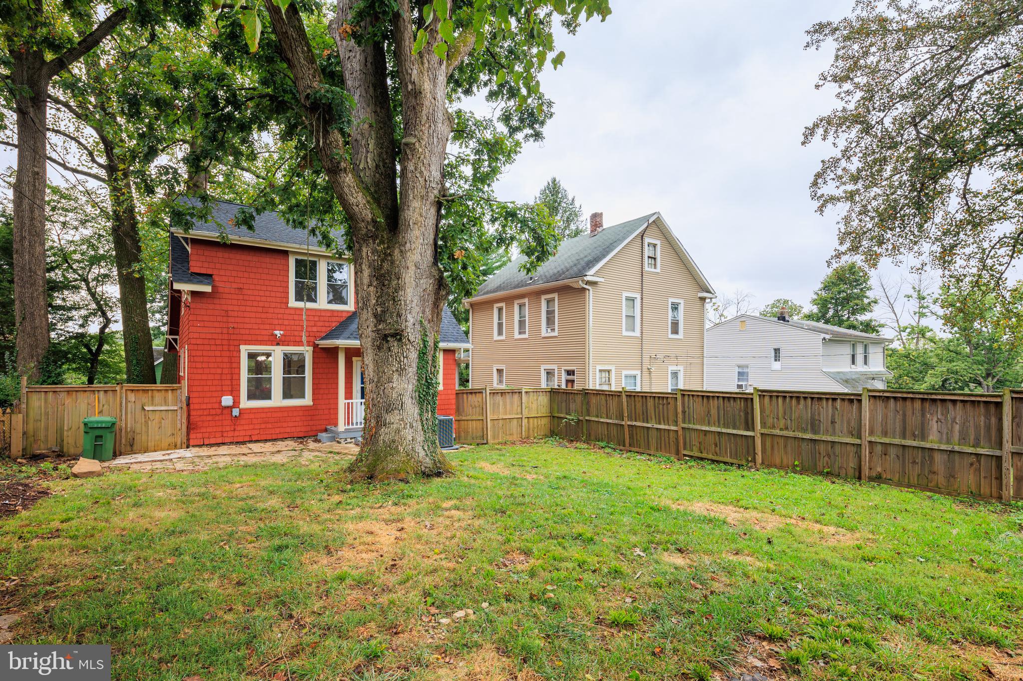 HOWARD PARK - Residential