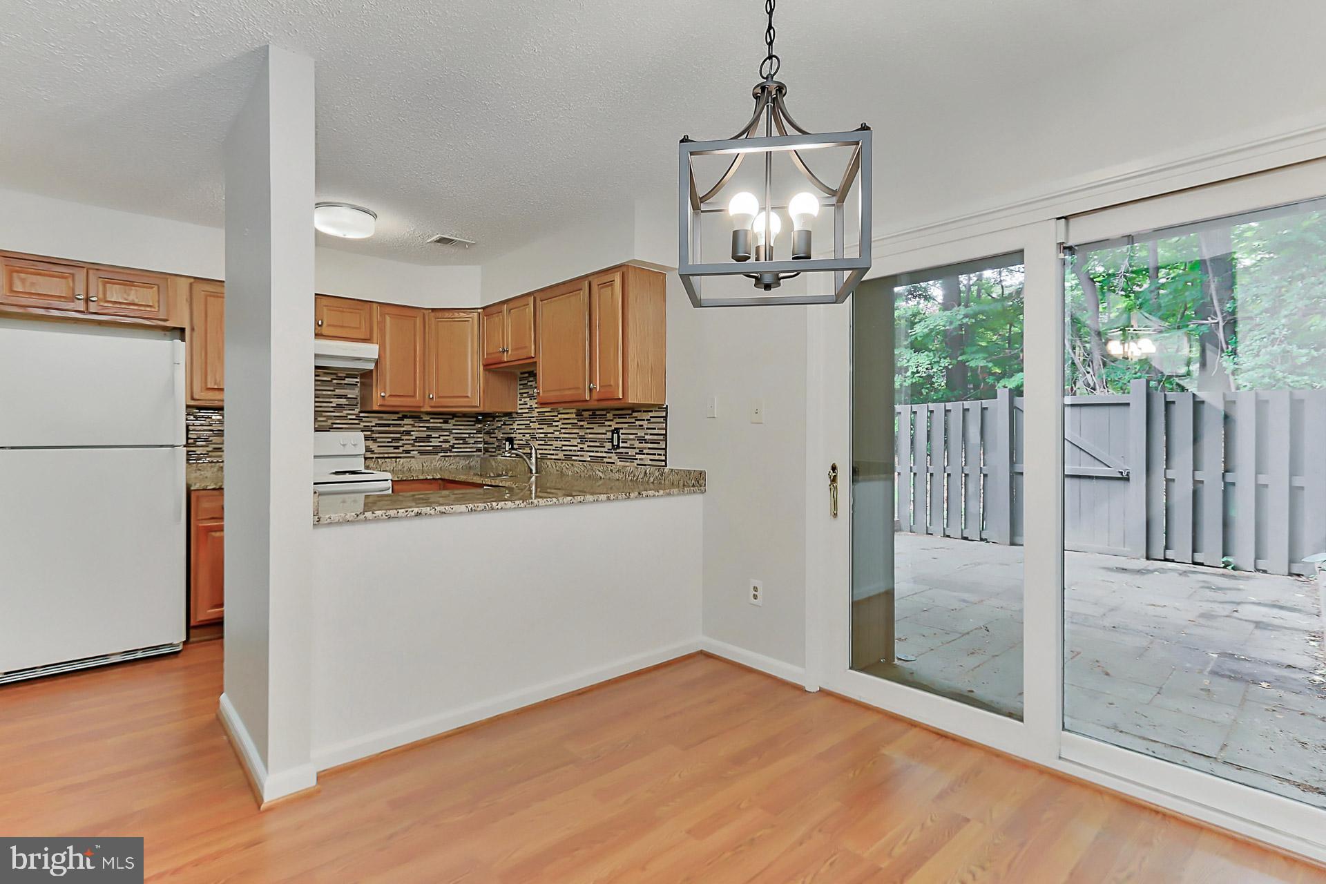 RESTON - Residential