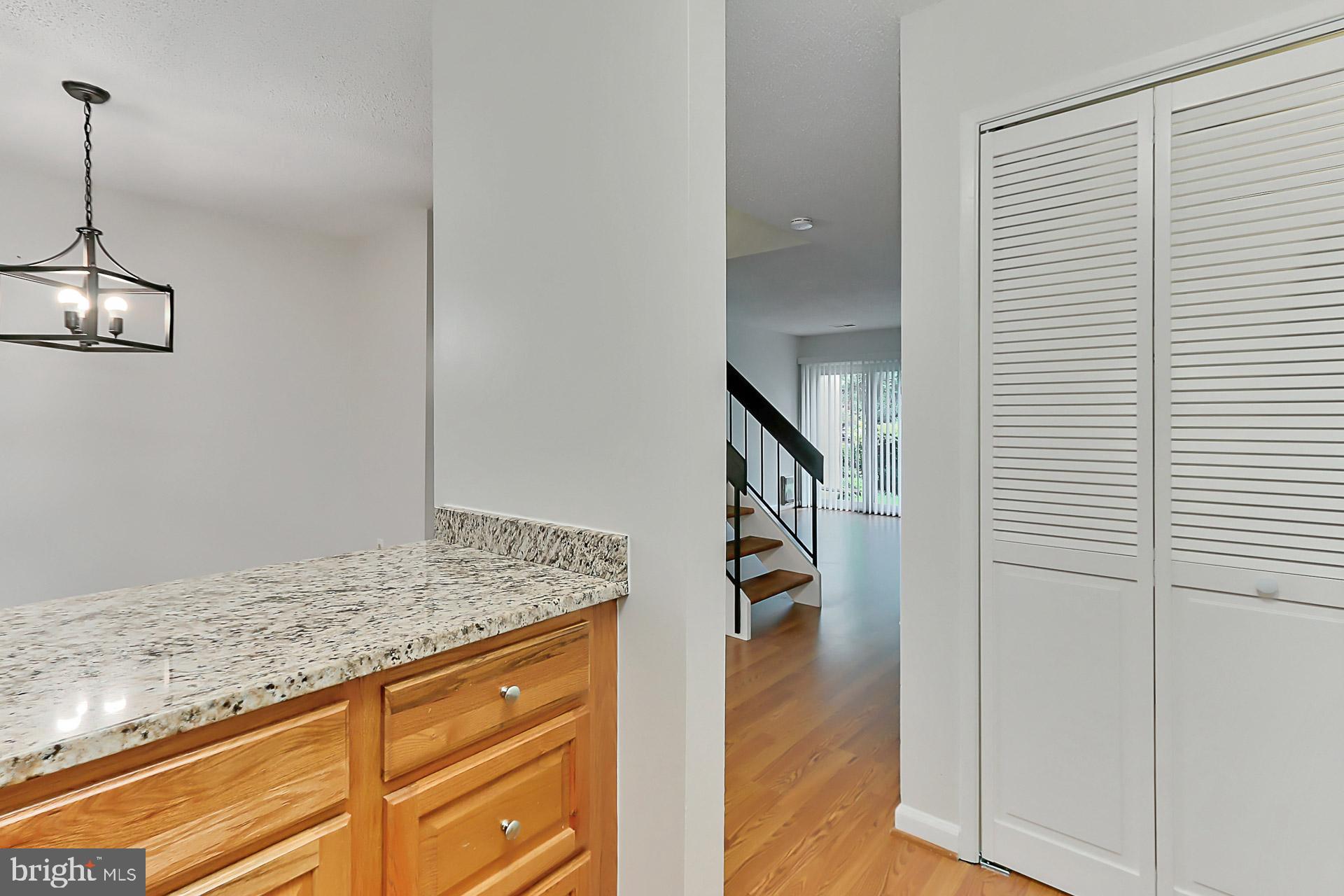 RESTON - Residential