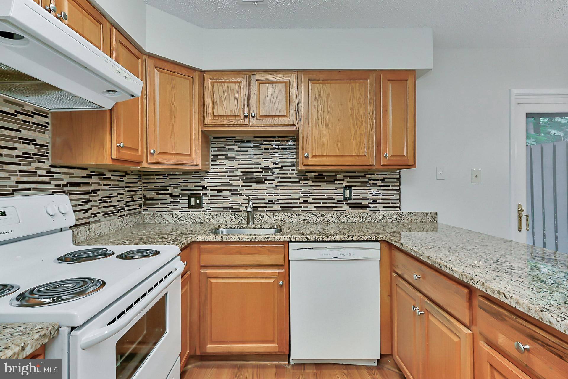 RESTON - Residential